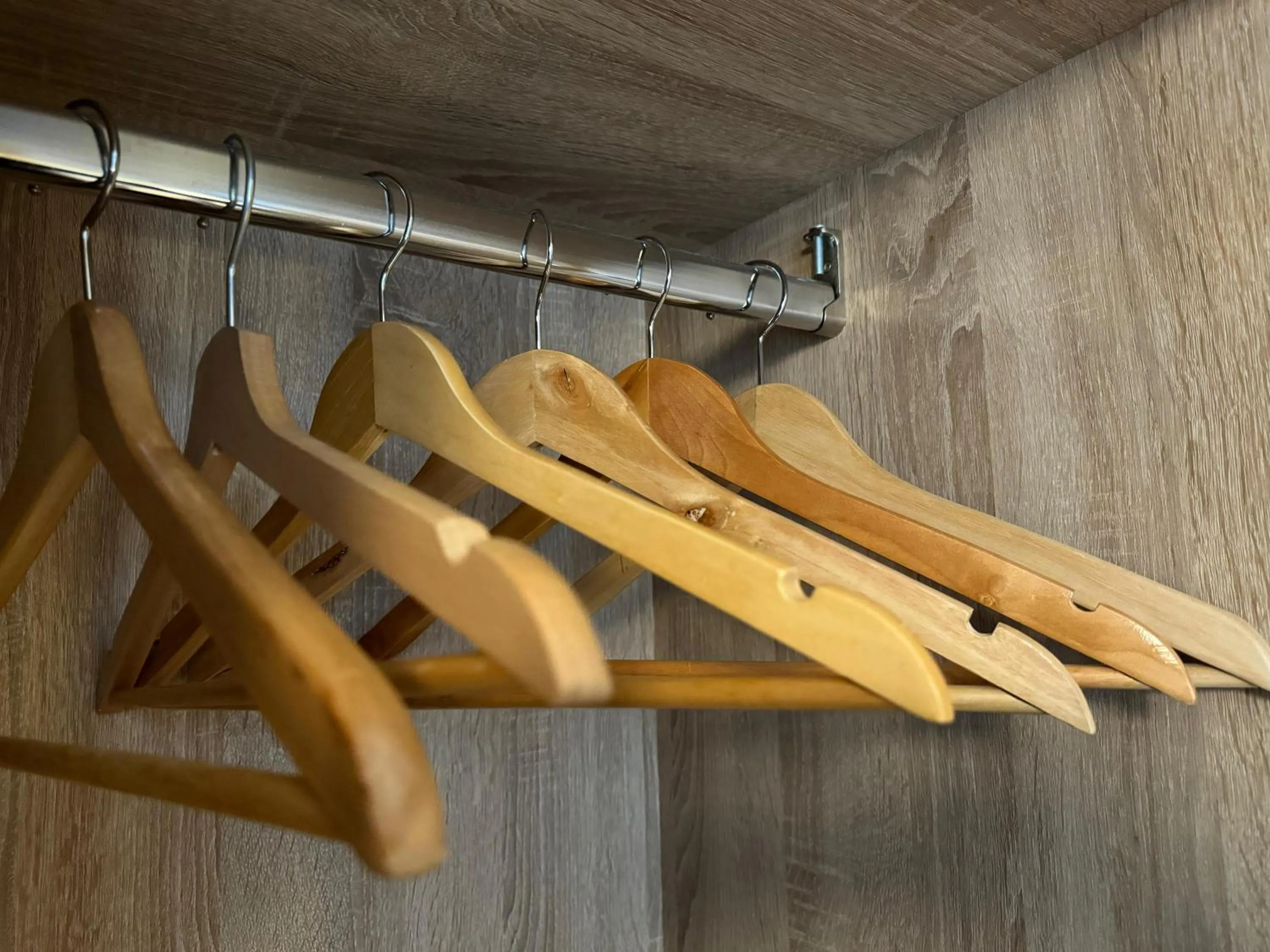 wardrobe in Hotel Kieler Hof - Hamburg Central Station