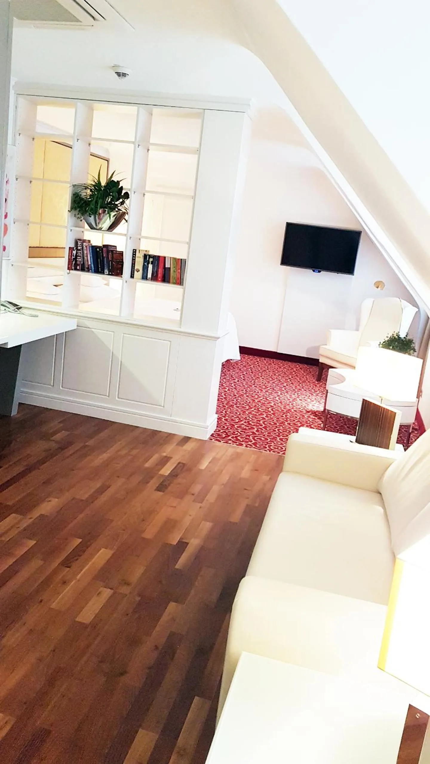 Photo of the whole room in Best Western Plus Hotel StadtPalais