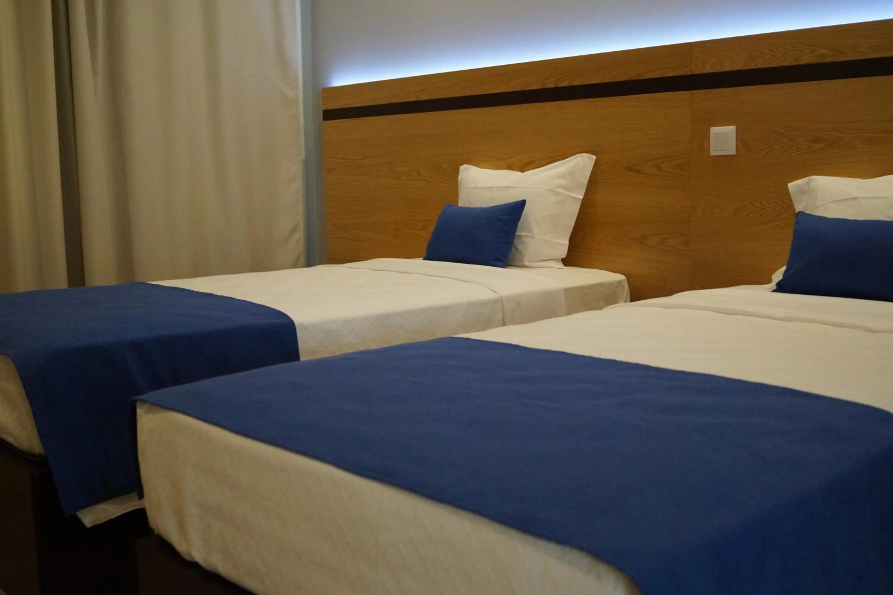 Bedroom, Bed in Angra Central Hotel