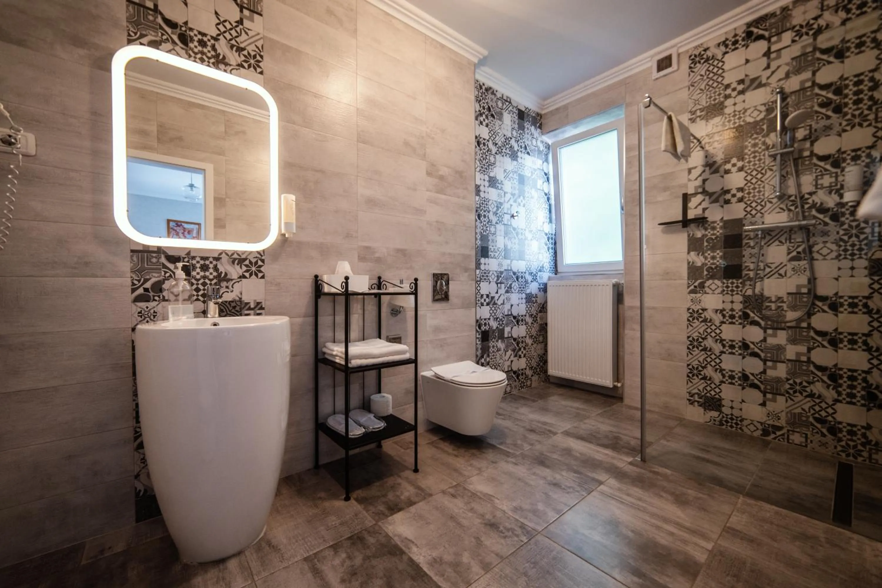 Bathroom in compleX living aparthotel