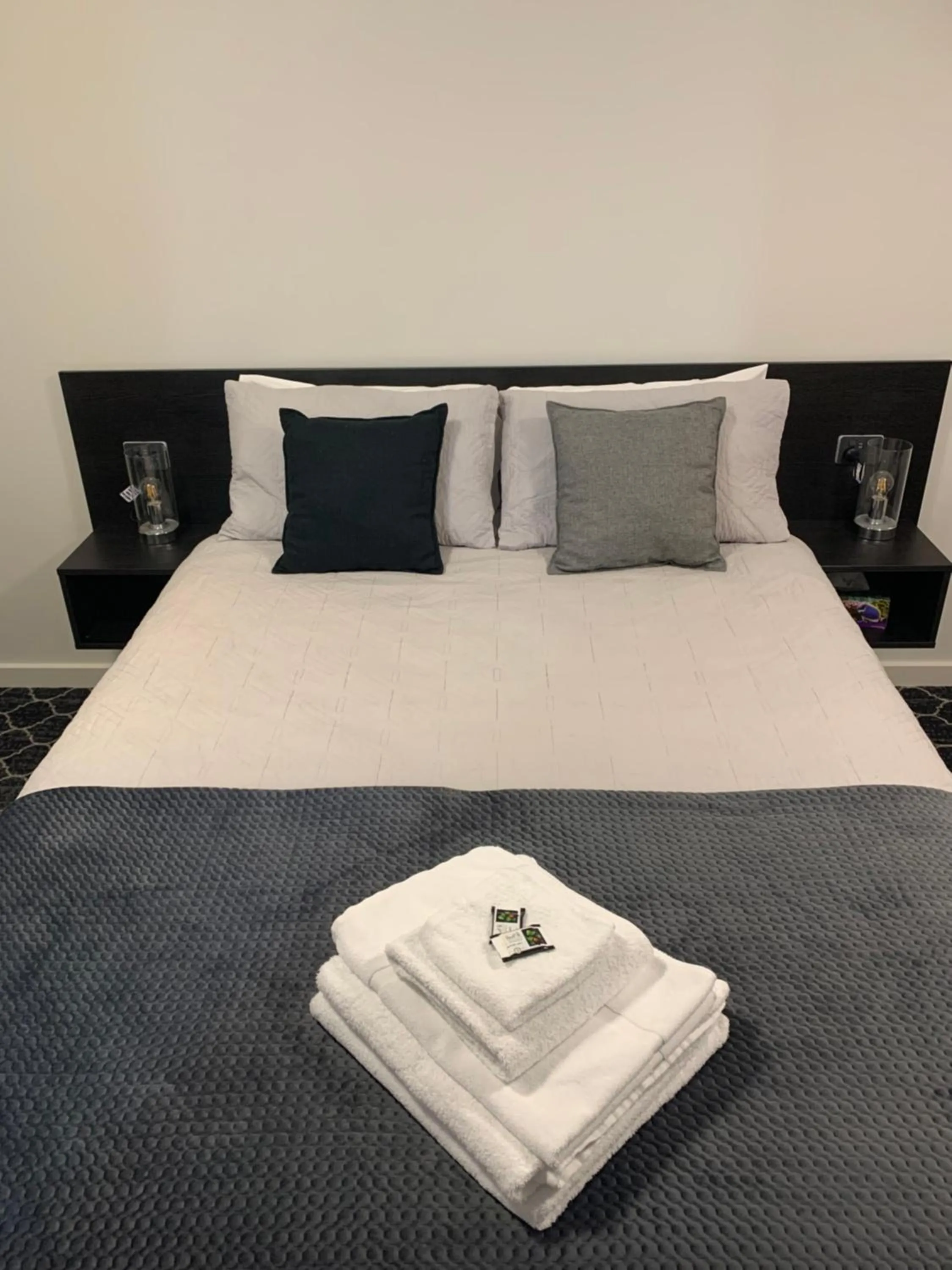 Bed in Queens Arms Hotel