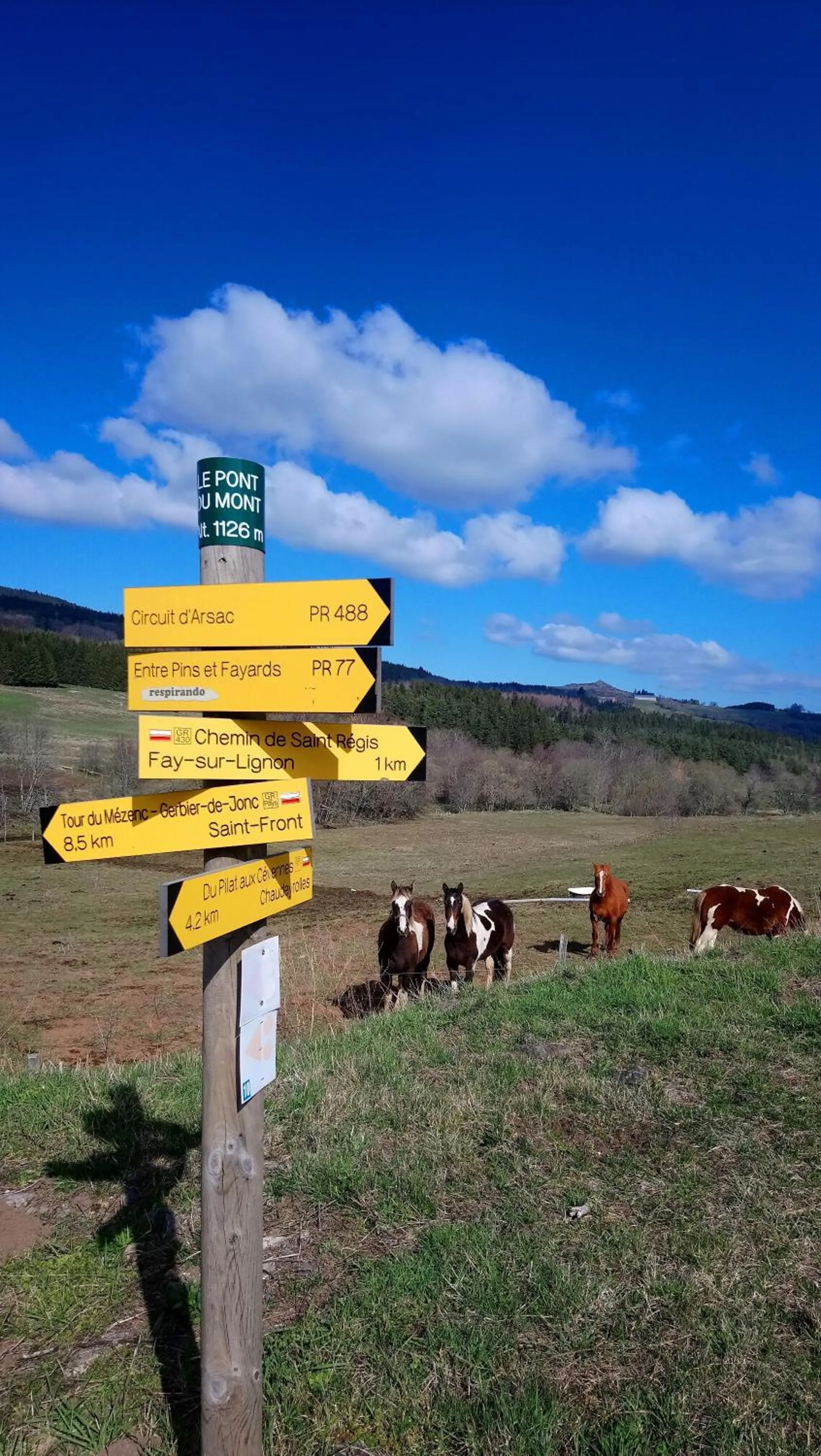 Nearby landmark in la ferme du crie