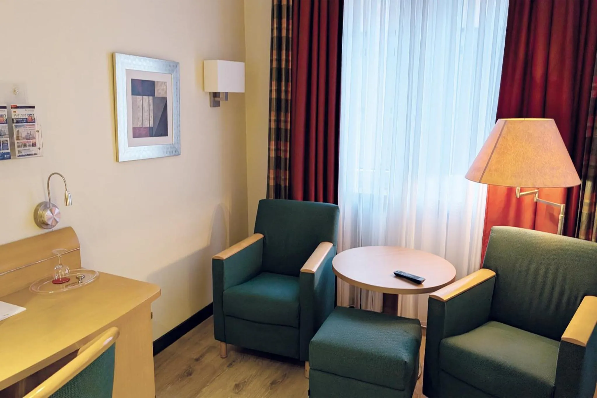 Photo of the whole room in Garner Hotel Hamburg - Wandsbek Marktplatz by IHG