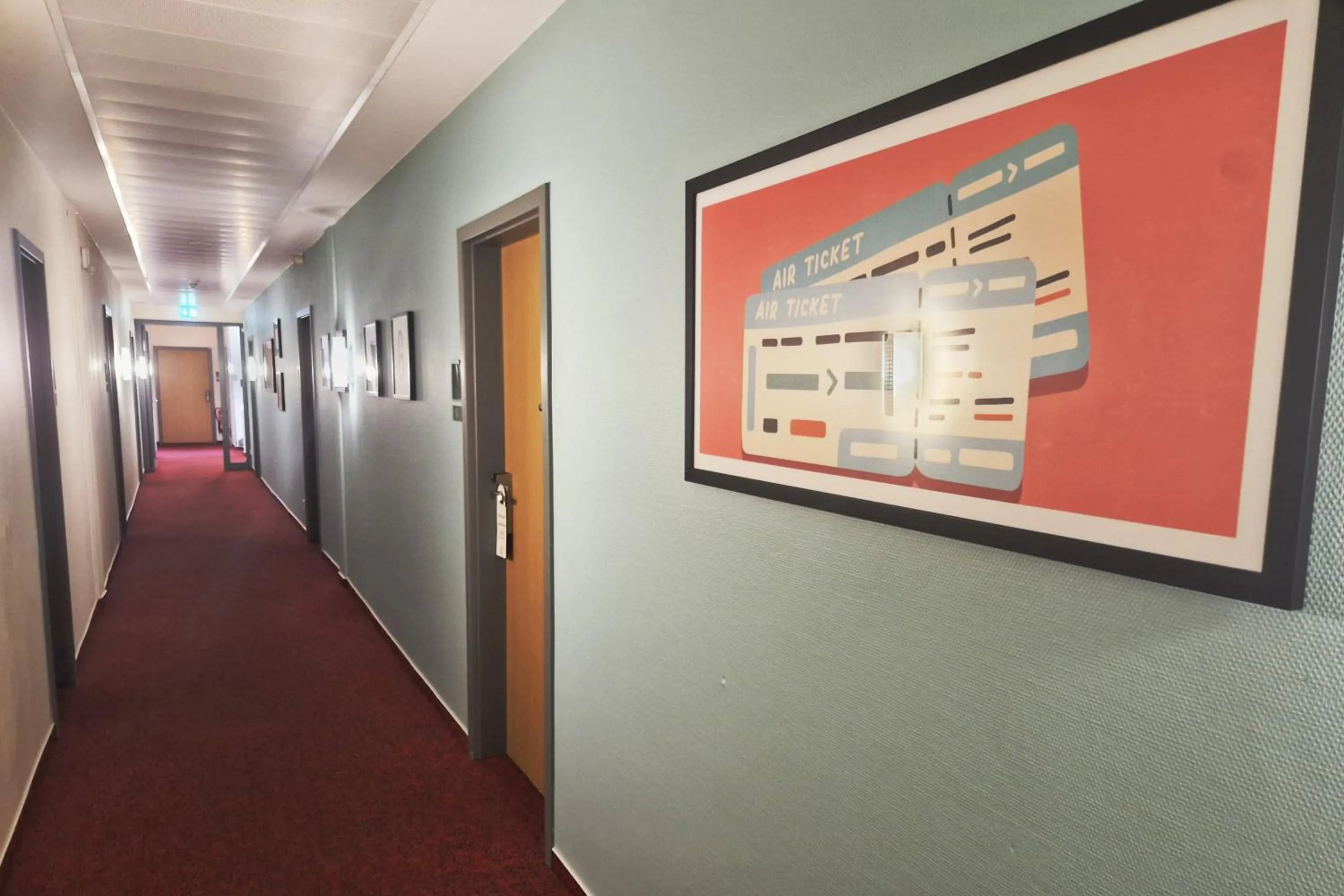 Lobby or reception in Garner Hotel Hamburg - Wandsbek Marktplatz by IHG