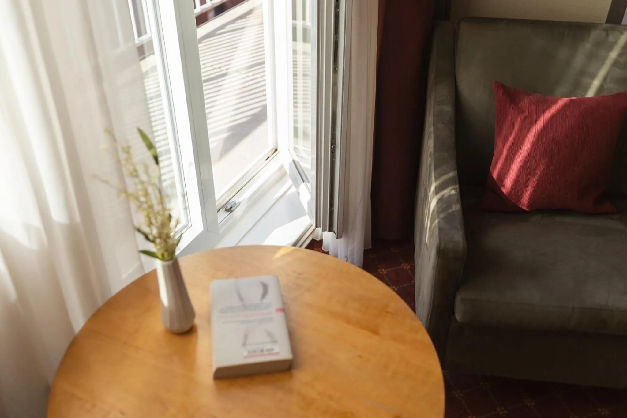 Bedroom in Garner Hotel Hamburg - Wandsbek Marktplatz by IHG