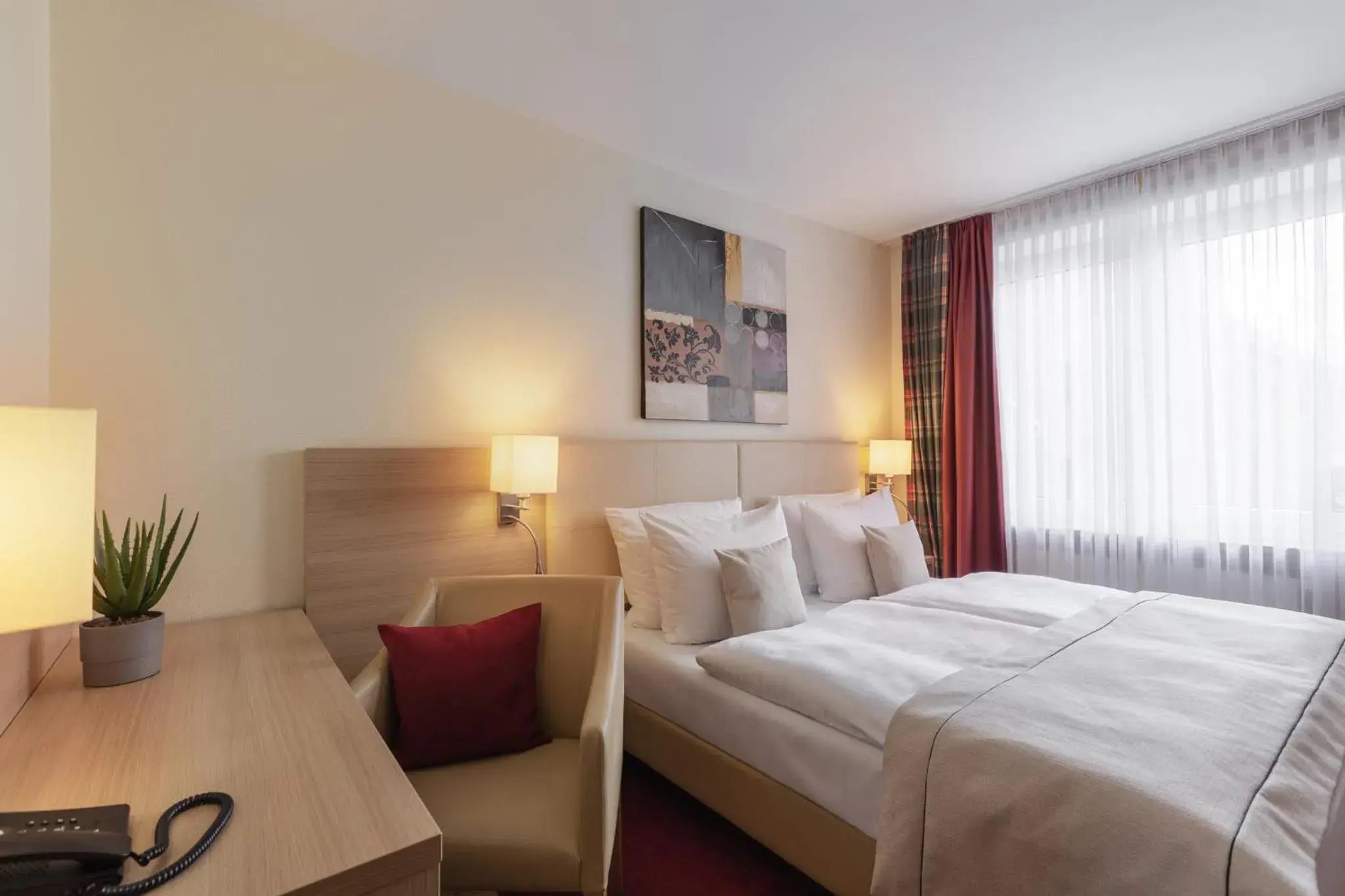 Premium Family Twin Room with Furnished Balcony and Sofa Bed in Garner Hotel Hamburg - Wandsbek Marktplatz by IHG Premium Family Twin Room with Furnished Balcony and Sofa Bed in Garner Hotel Hamburg - Wandsbek Marktplatz by IHG