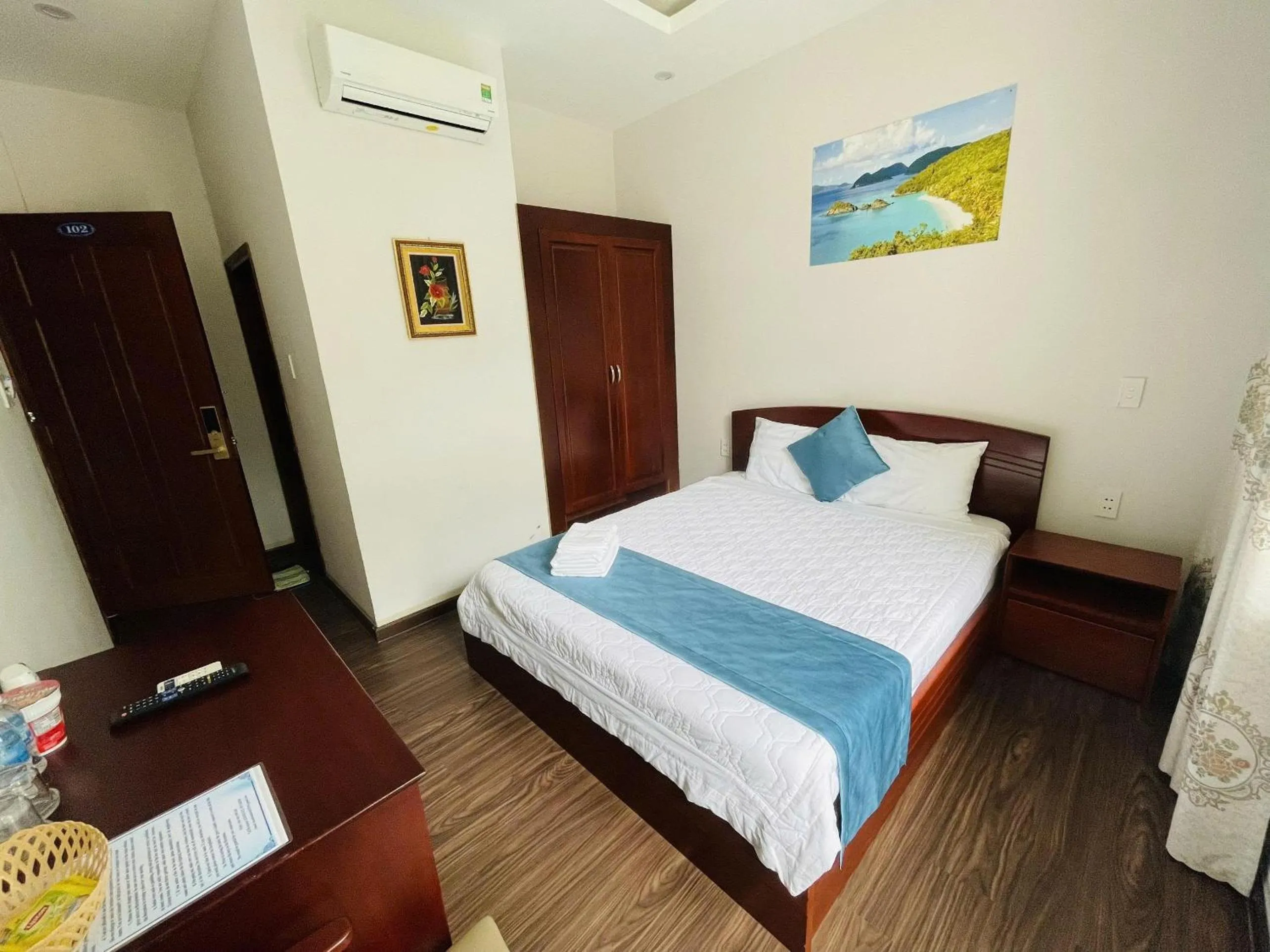 Bed in Thanh Binh Hotel Con Dao