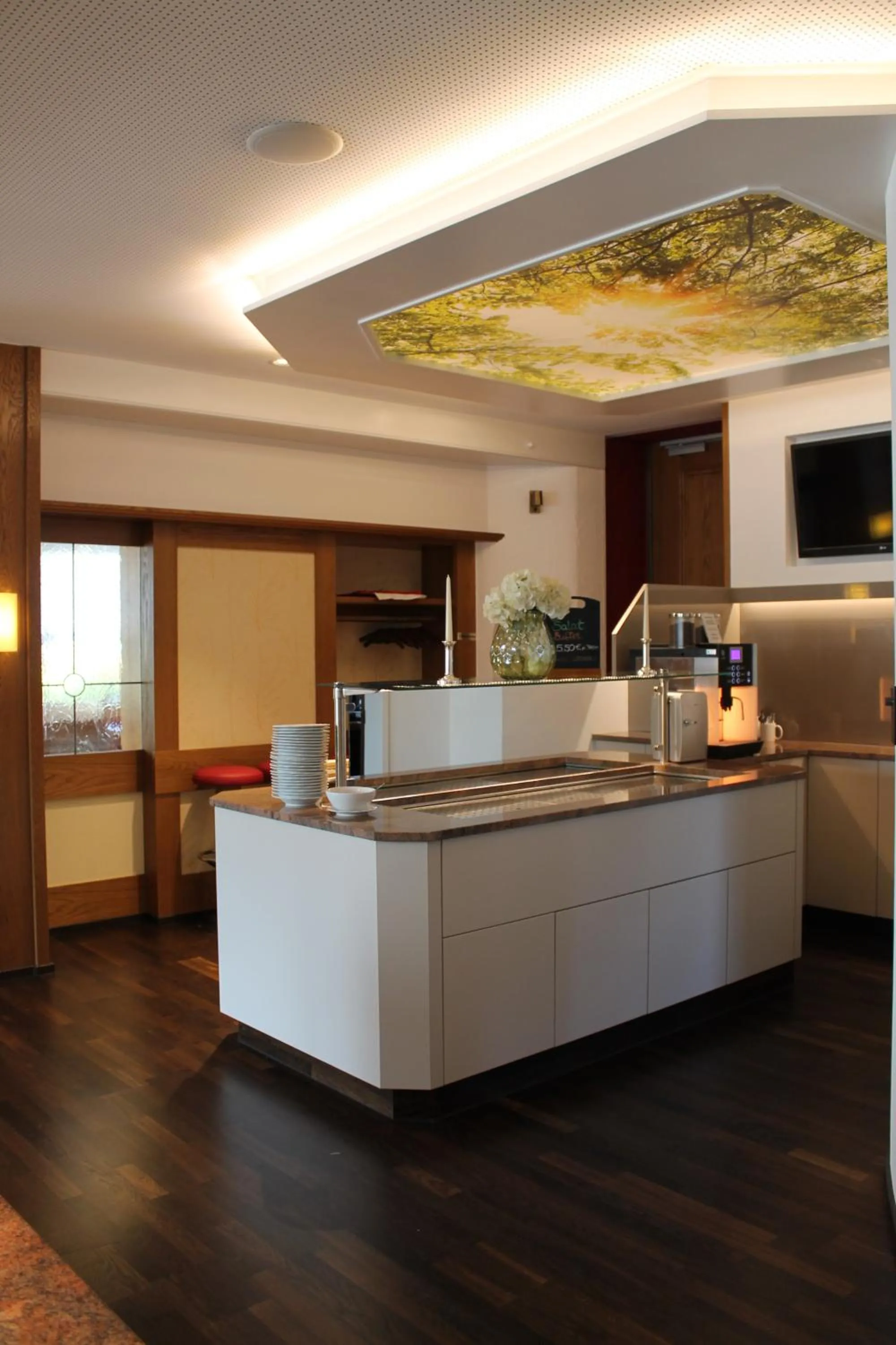 Restaurant/places to eat in Hotel Krone