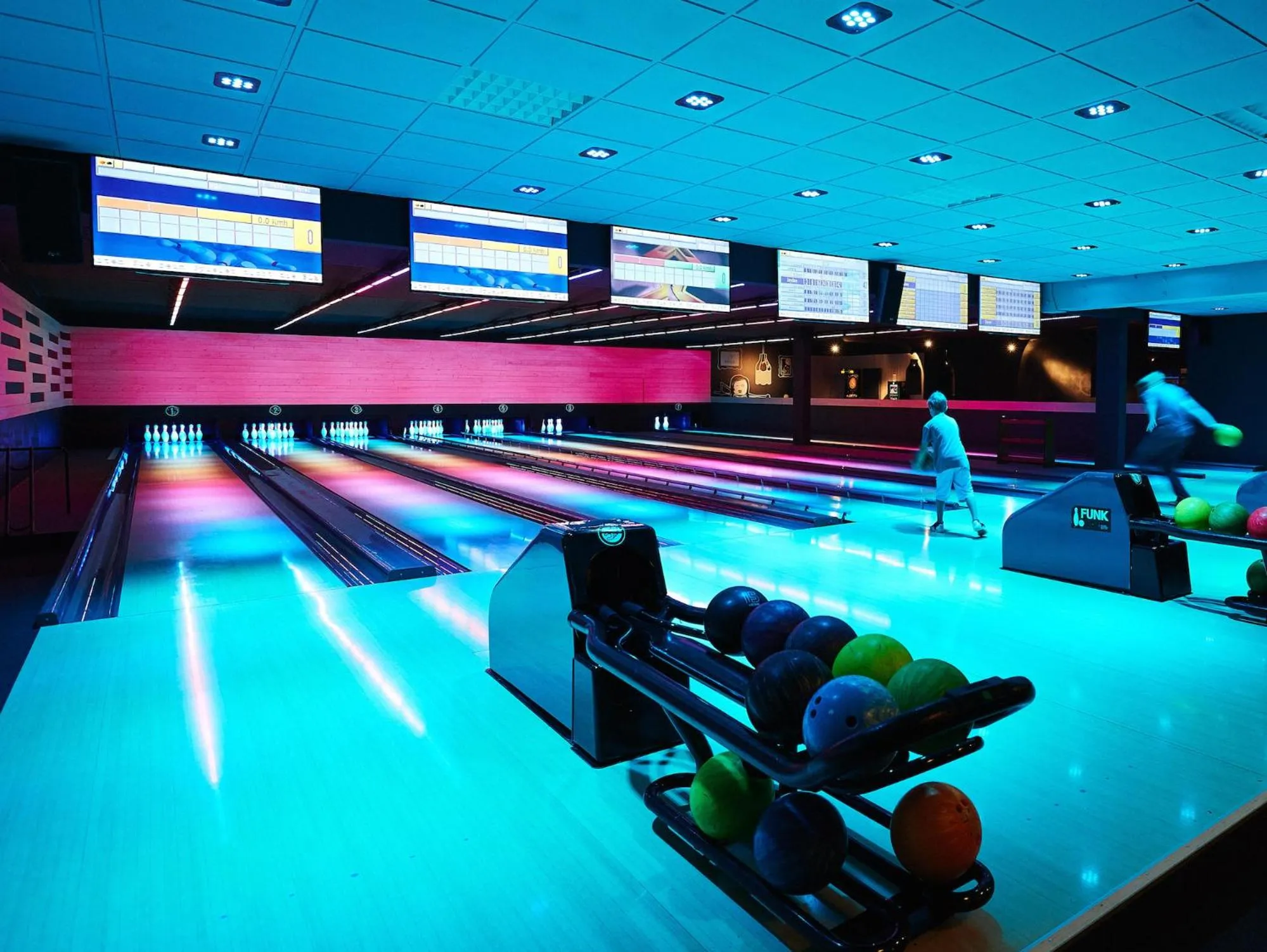 Bowling in Hotel Zugbrücke Grenzau GmbH