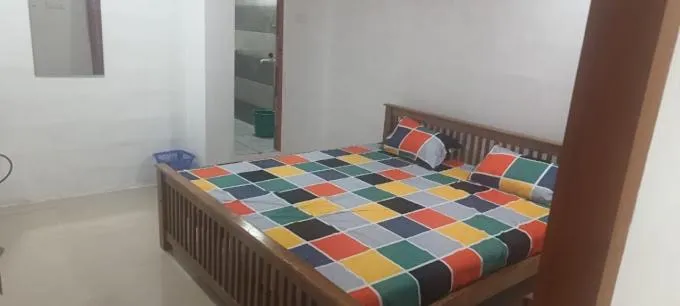 Bed in Harisuns Plaza