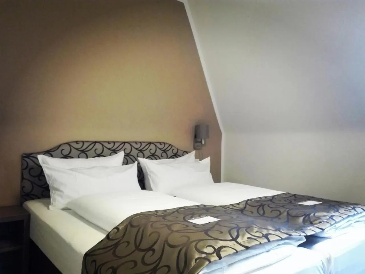 Photo of the whole room, Bed in Akzent Hotel Köhler