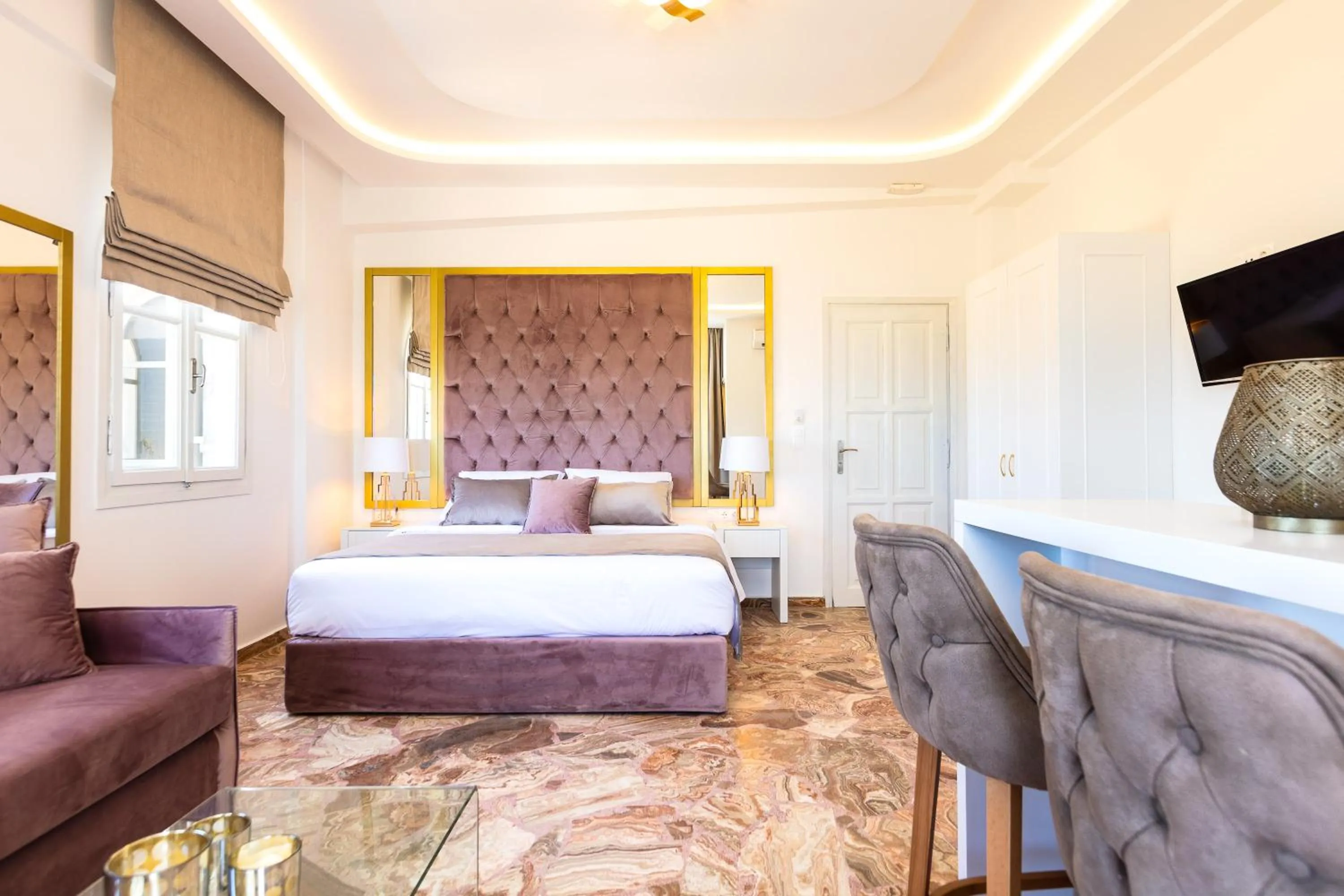 TV and multimedia, Bed in Pinelopi Beach Suites