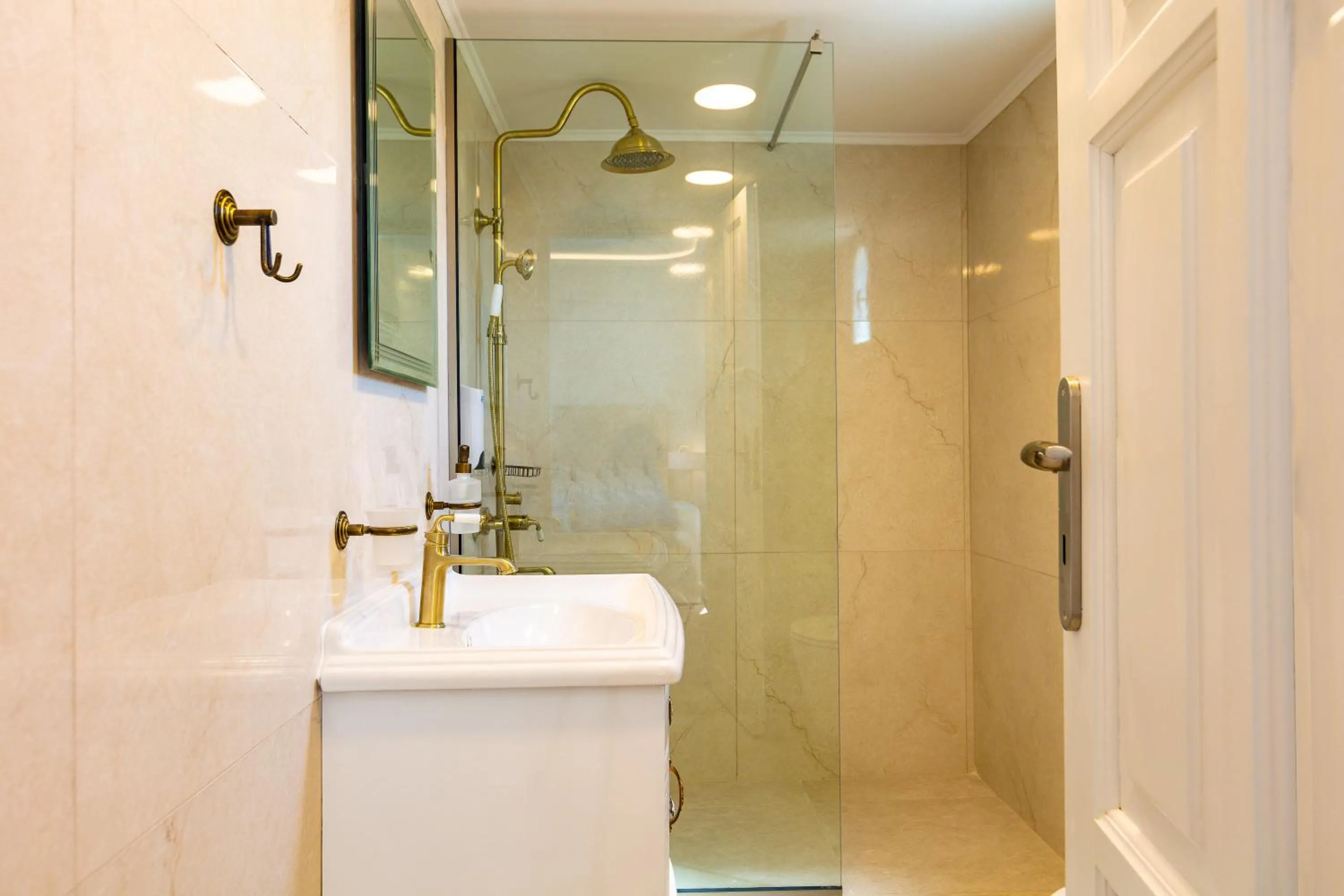 Toilet in Pinelopi Beach Suites