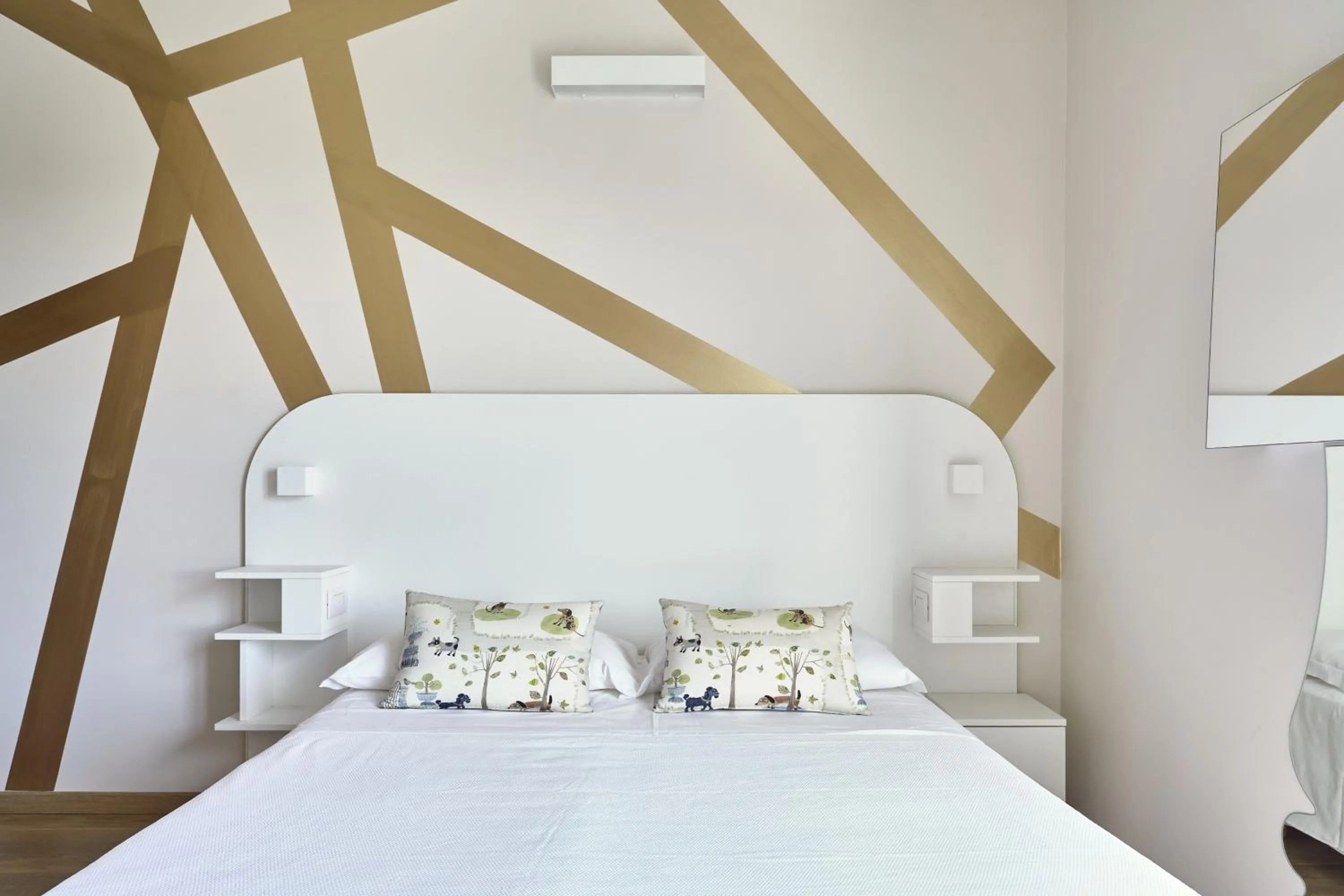 Bed in Hotel La Fenice