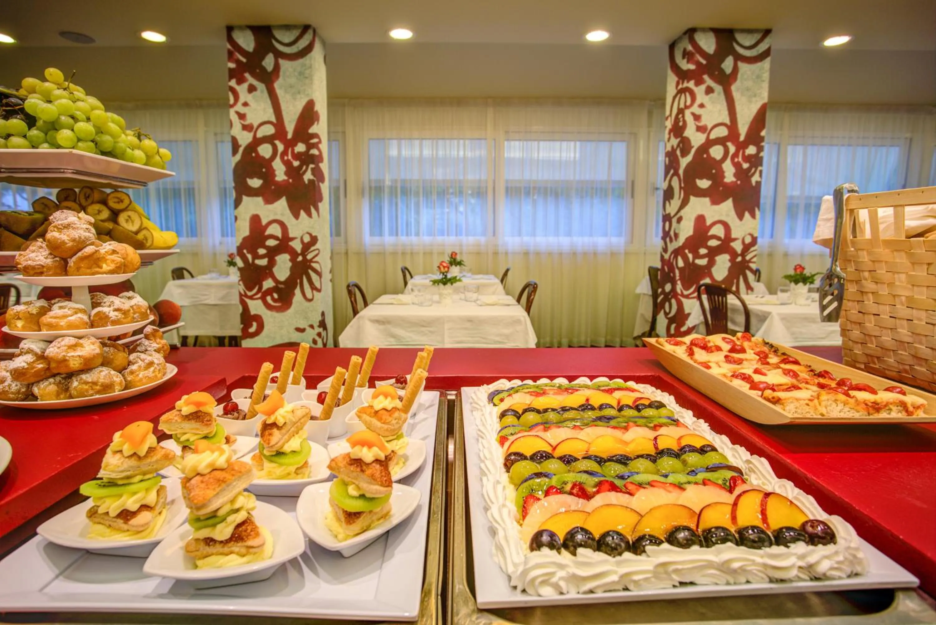 Restaurant/places to eat in Hotel La Fenice