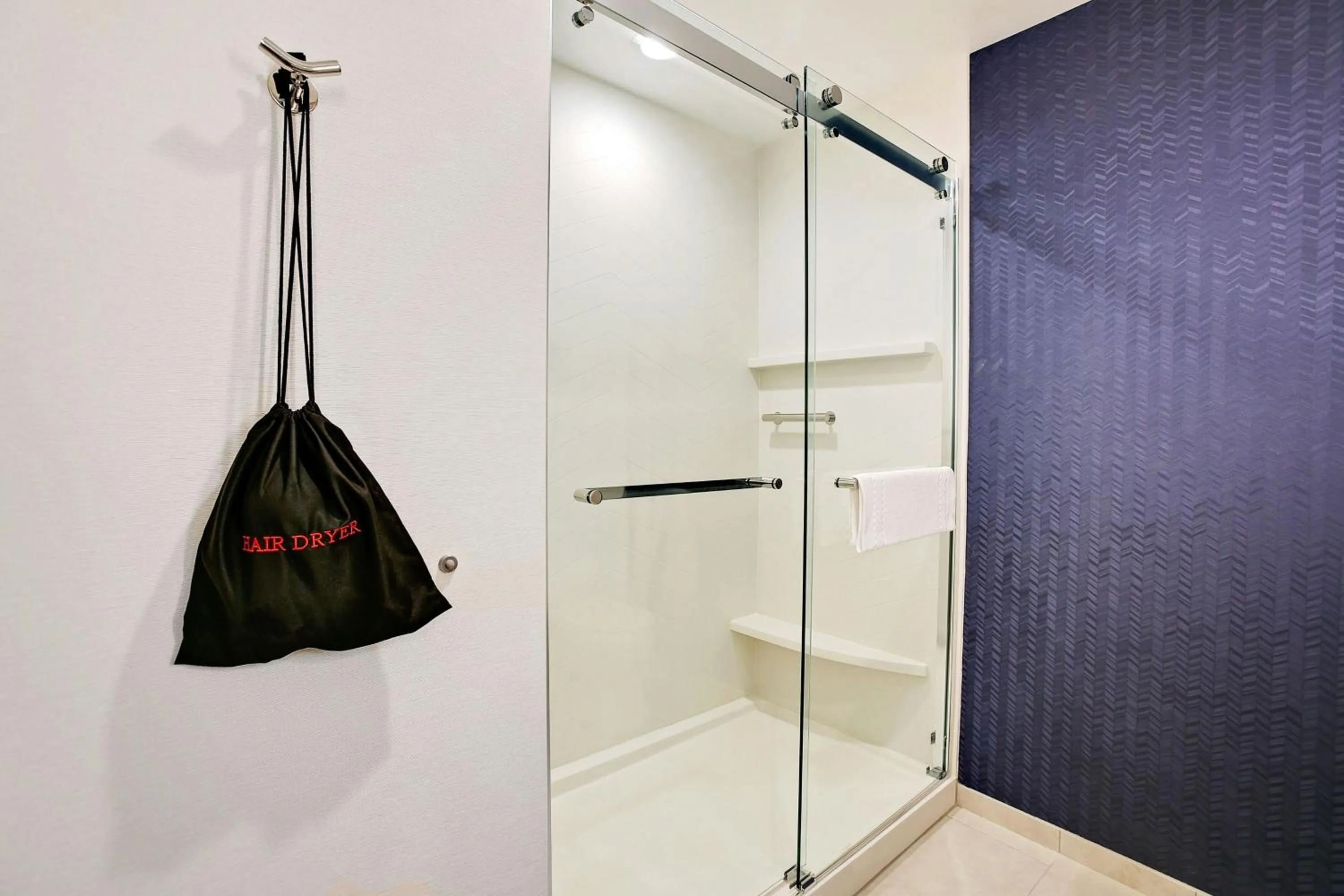 Bathroom in Fairfield Inn & Suites Bardstown