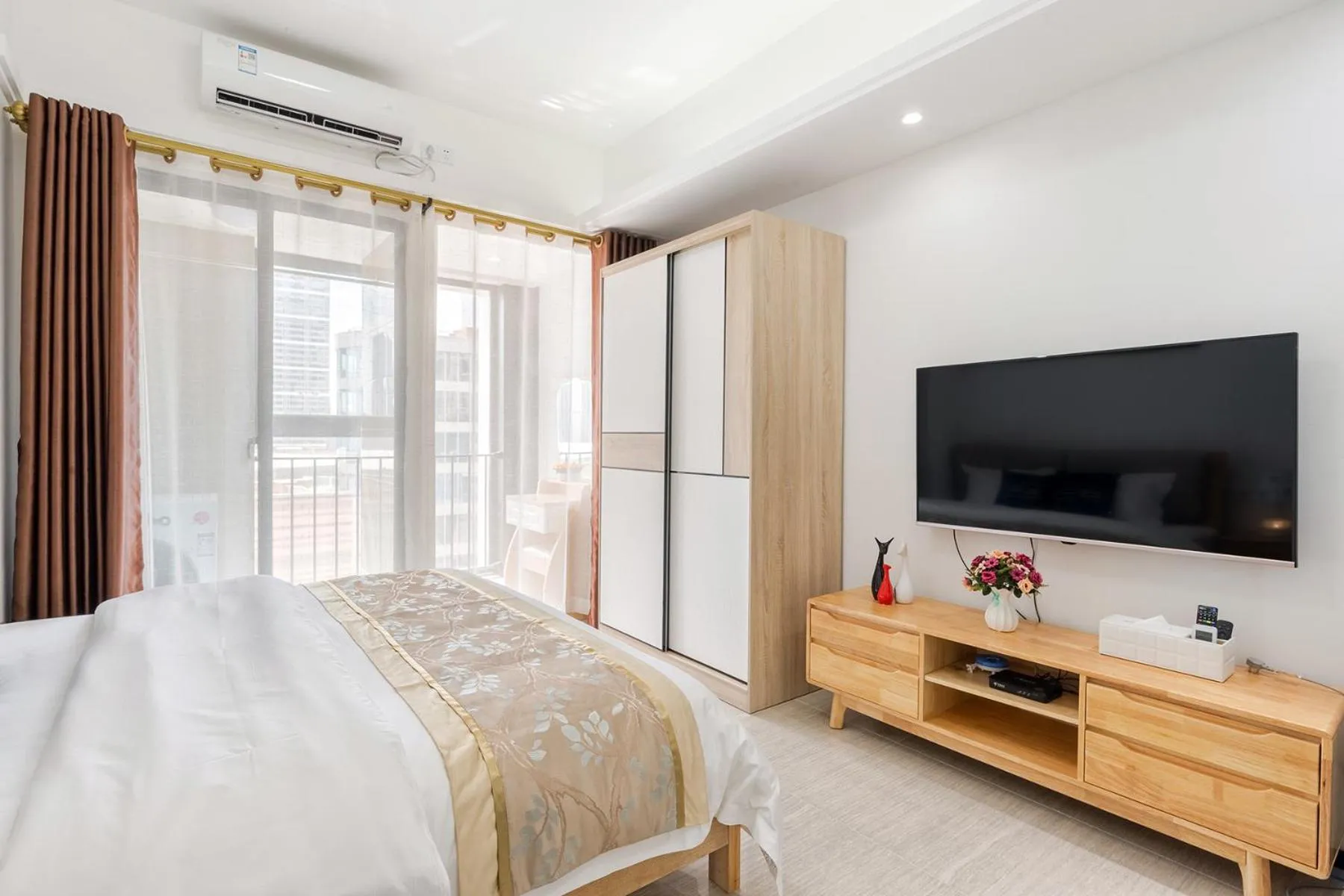 Bed in Foshan Laide Apartment