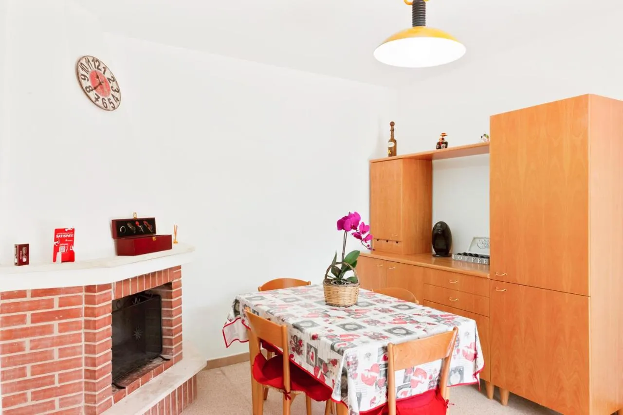 Dining area in Borghetto Pedale