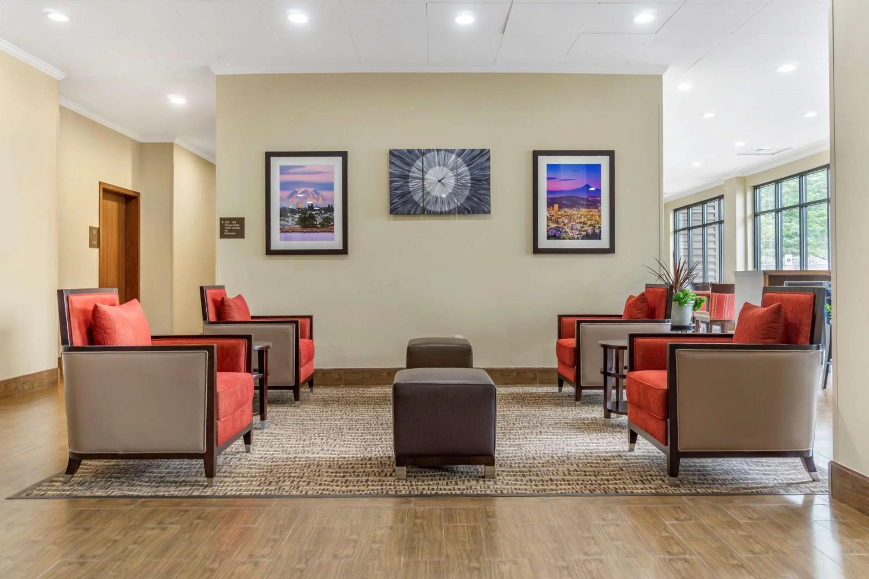 Lobby or reception in Comfort Inn & Suites Lakewood by JBLM