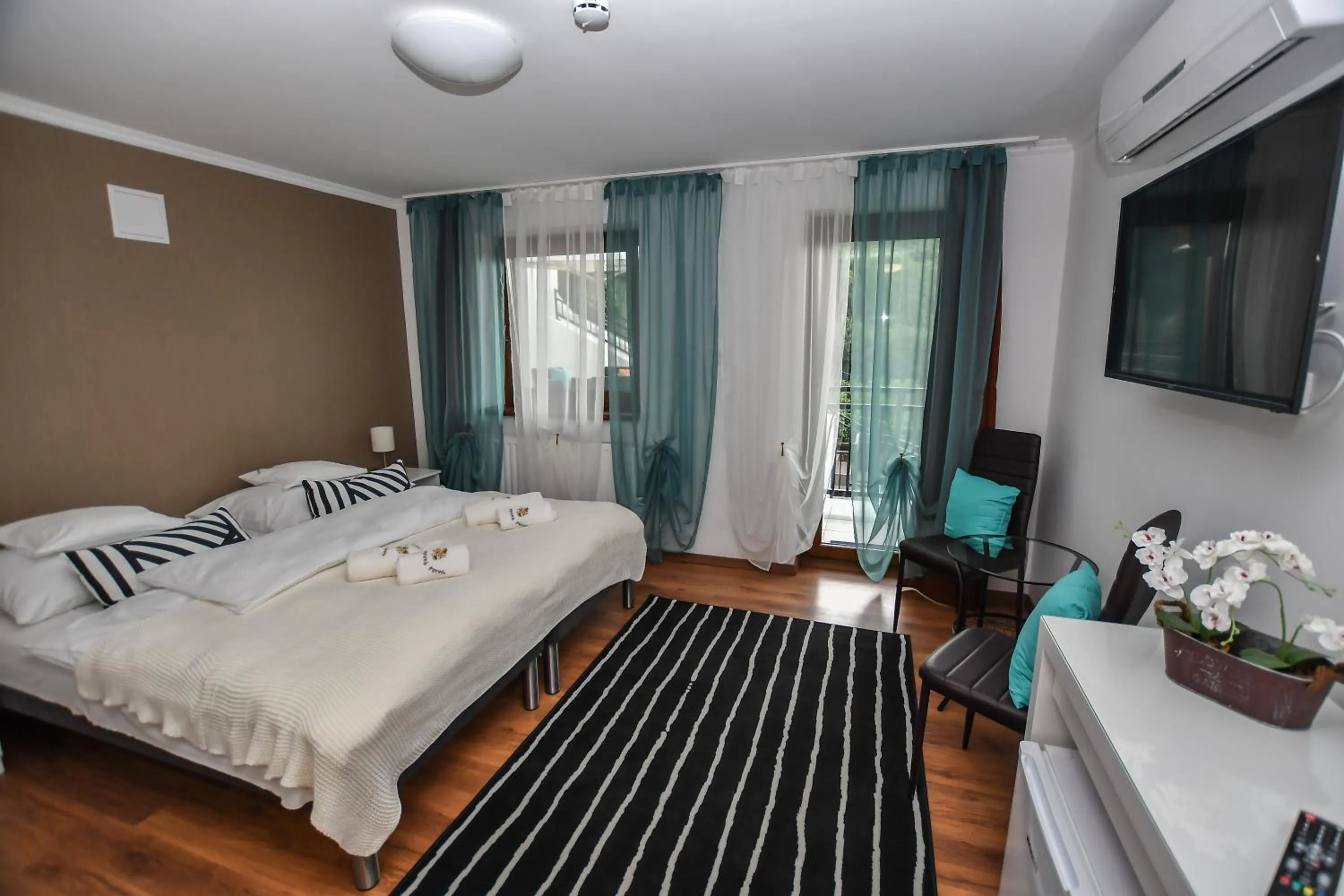 Bed in É-Vaskó Panzió Borpince