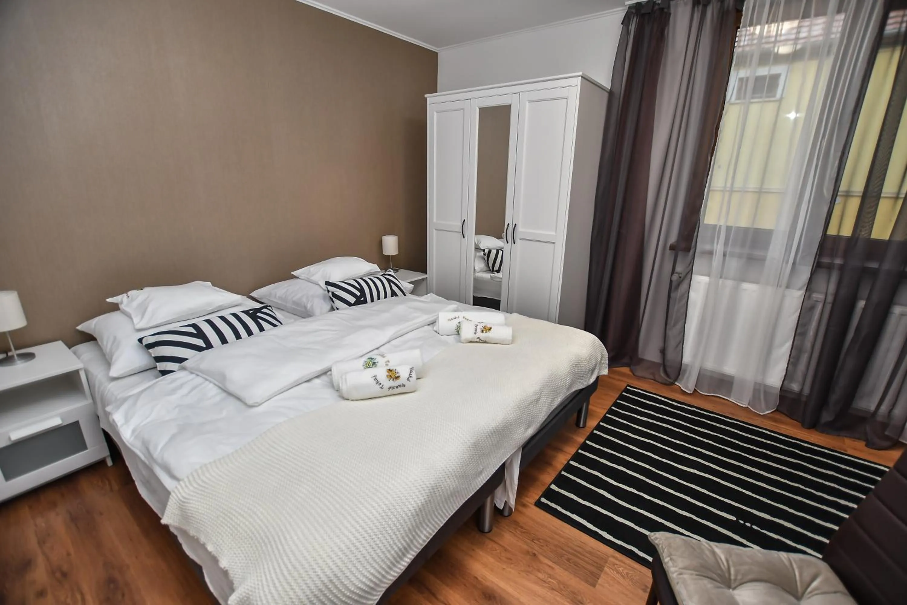 Photo of the whole room, Bed in É-Vaskó Panzió Borpince