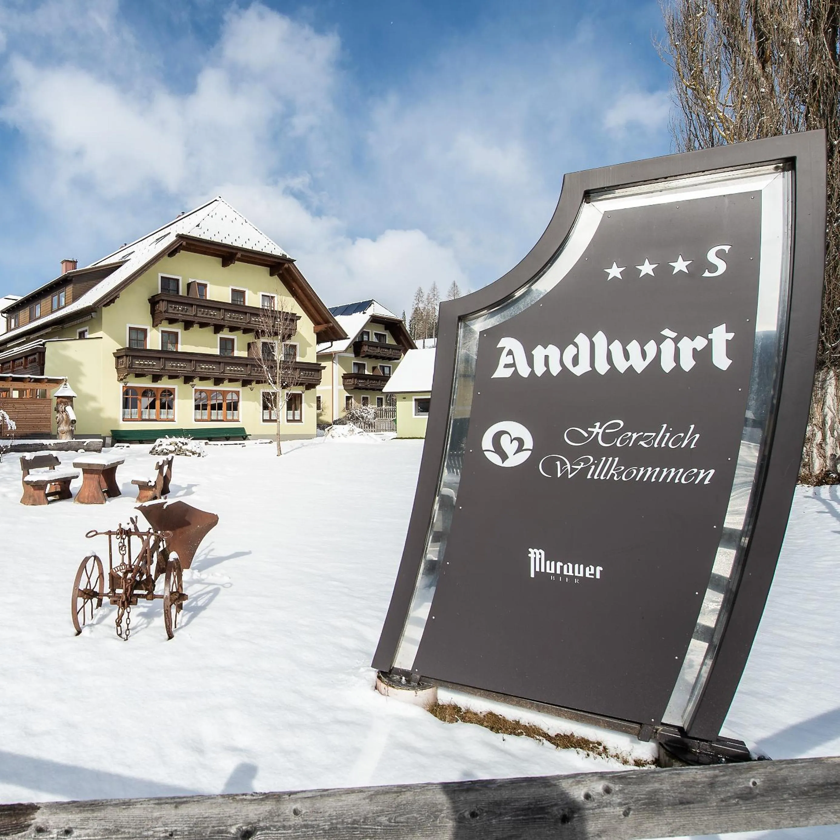 Property building in Gasthof Hotel Andlwirt