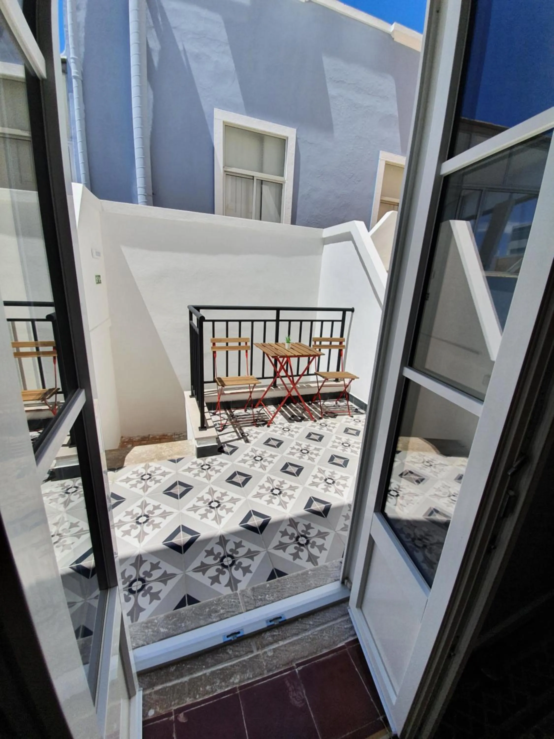Patio, Bed in Inn Faro - Casa Amarela - Guest House