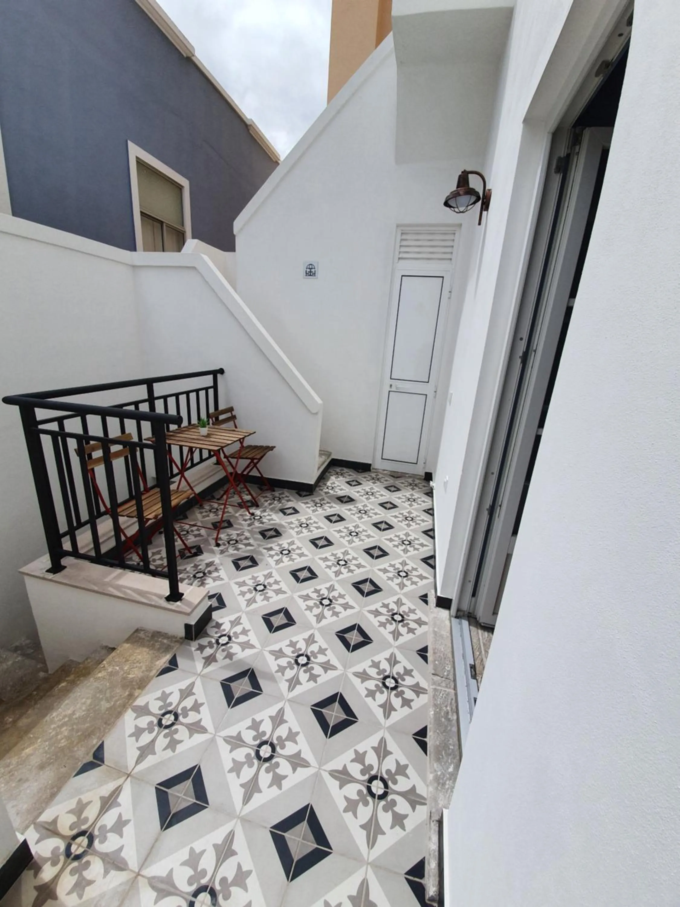 Patio in Inn Faro - Casa Amarela - Guest House