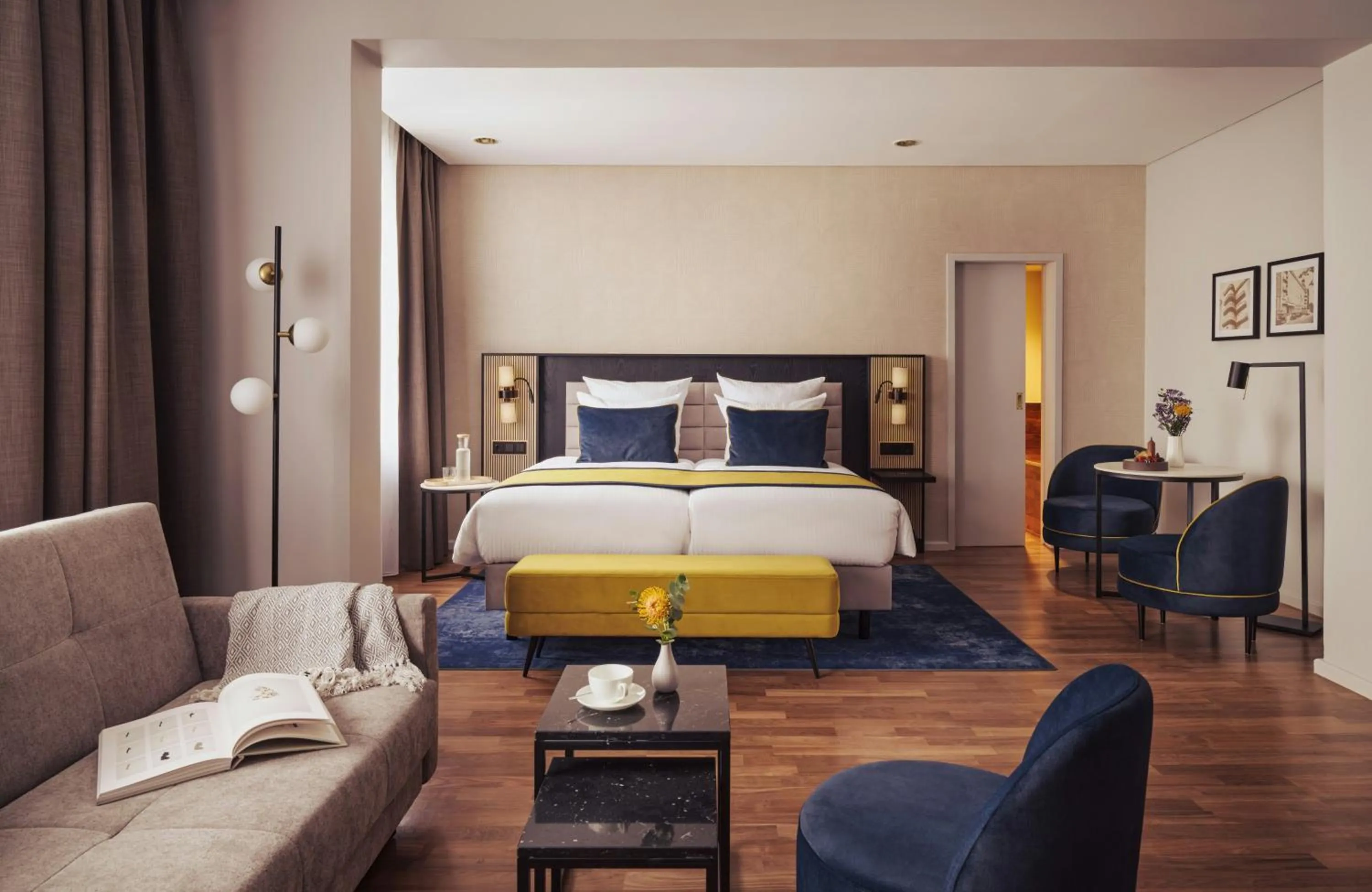 Photo of the whole room, Bed in Hotel Mannheimer Hof - Leonardo Limited Edition