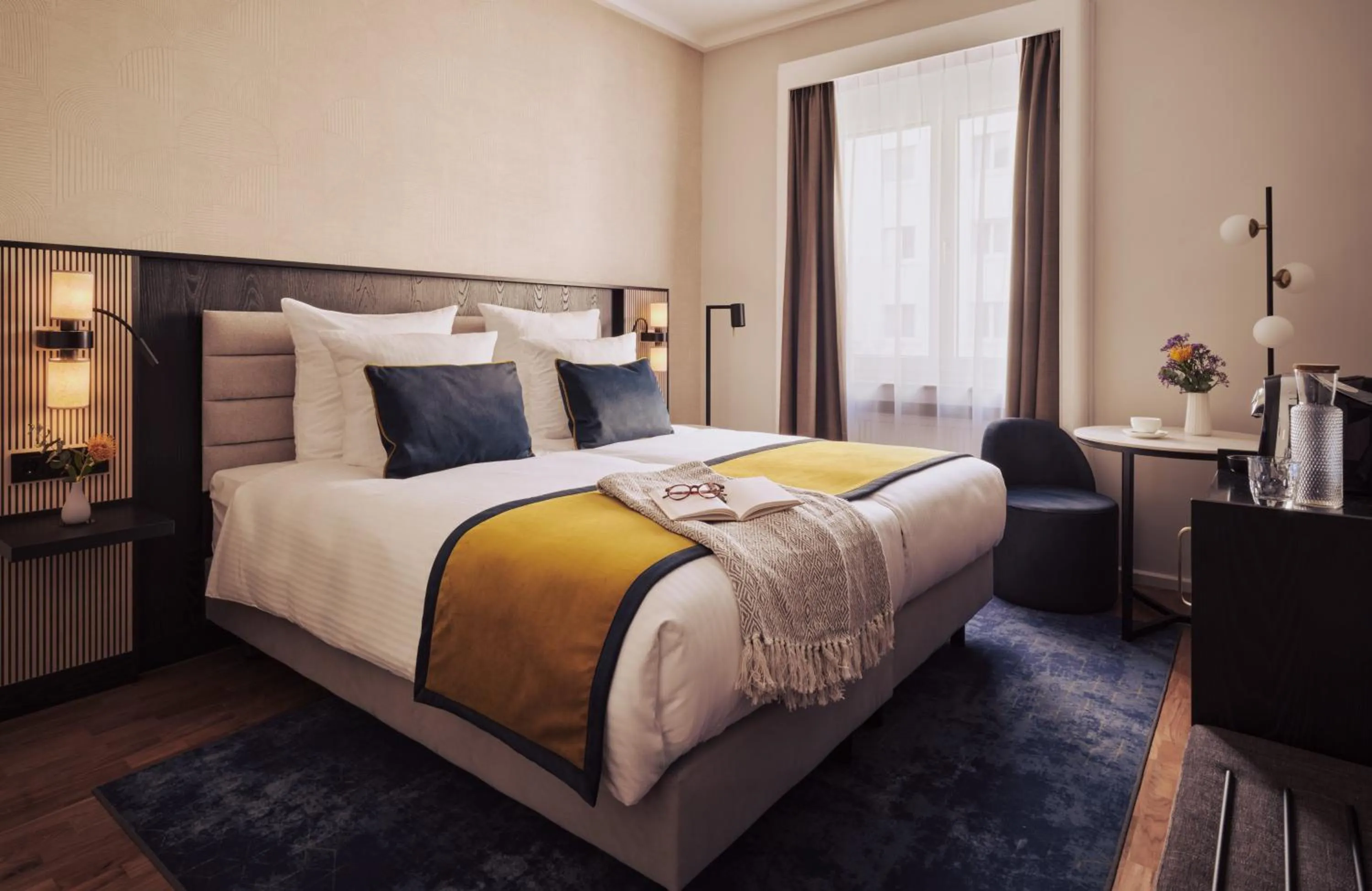 Photo of the whole room, Bed in Hotel Mannheimer Hof - Leonardo Limited Edition