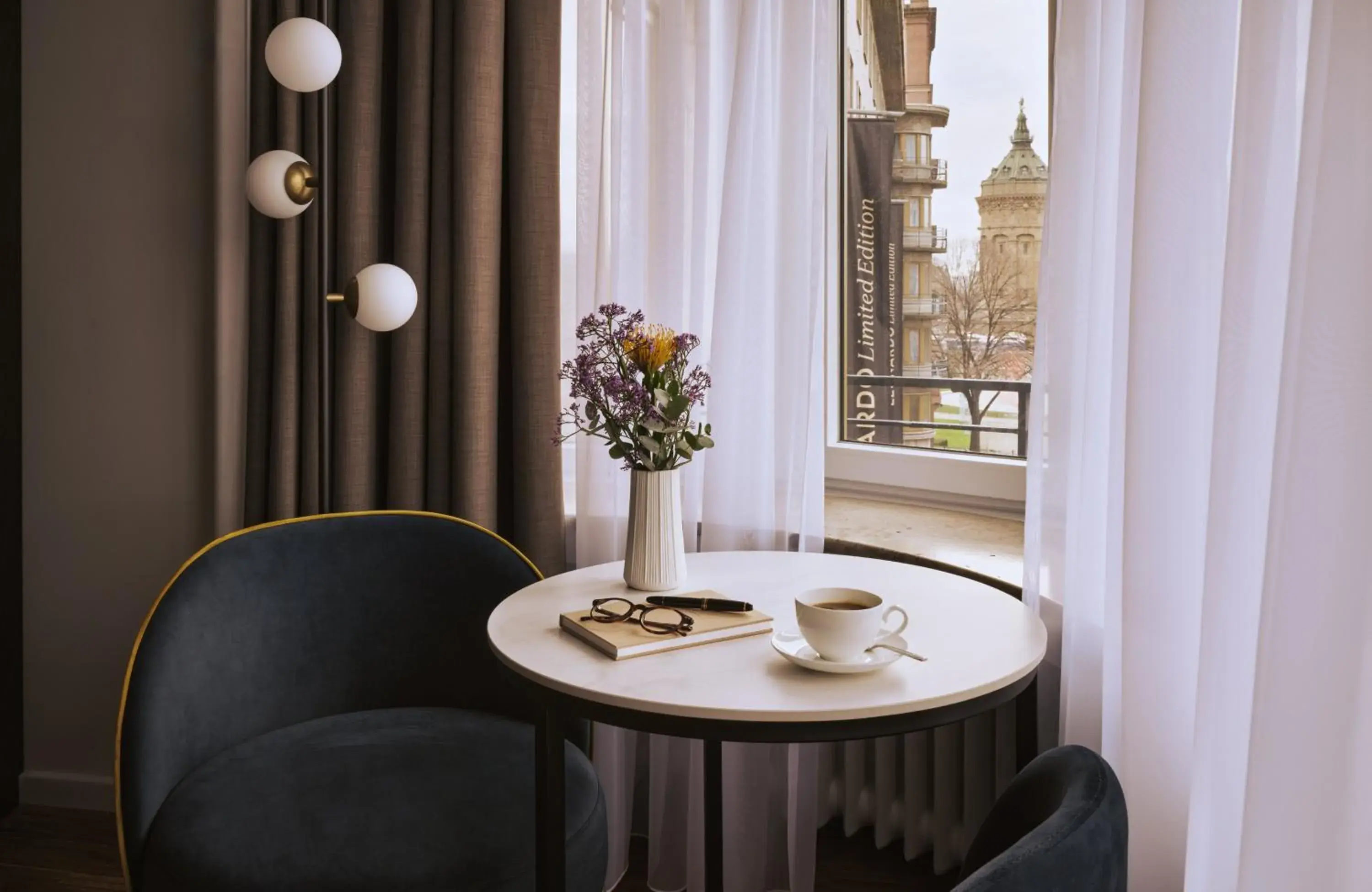 Junior Suite Triple in Hotel Mannheimer Hof - Leonardo Limited Edition Junior Suite Triple in Hotel Mannheimer Hof - Leonardo Limited Edition