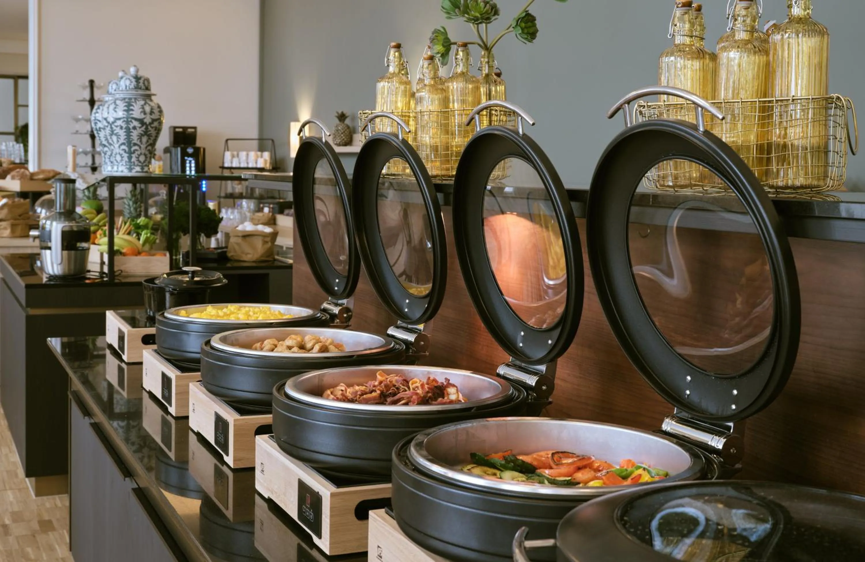 Buffet breakfast in Hotel Mannheimer Hof - Leonardo Limited Edition