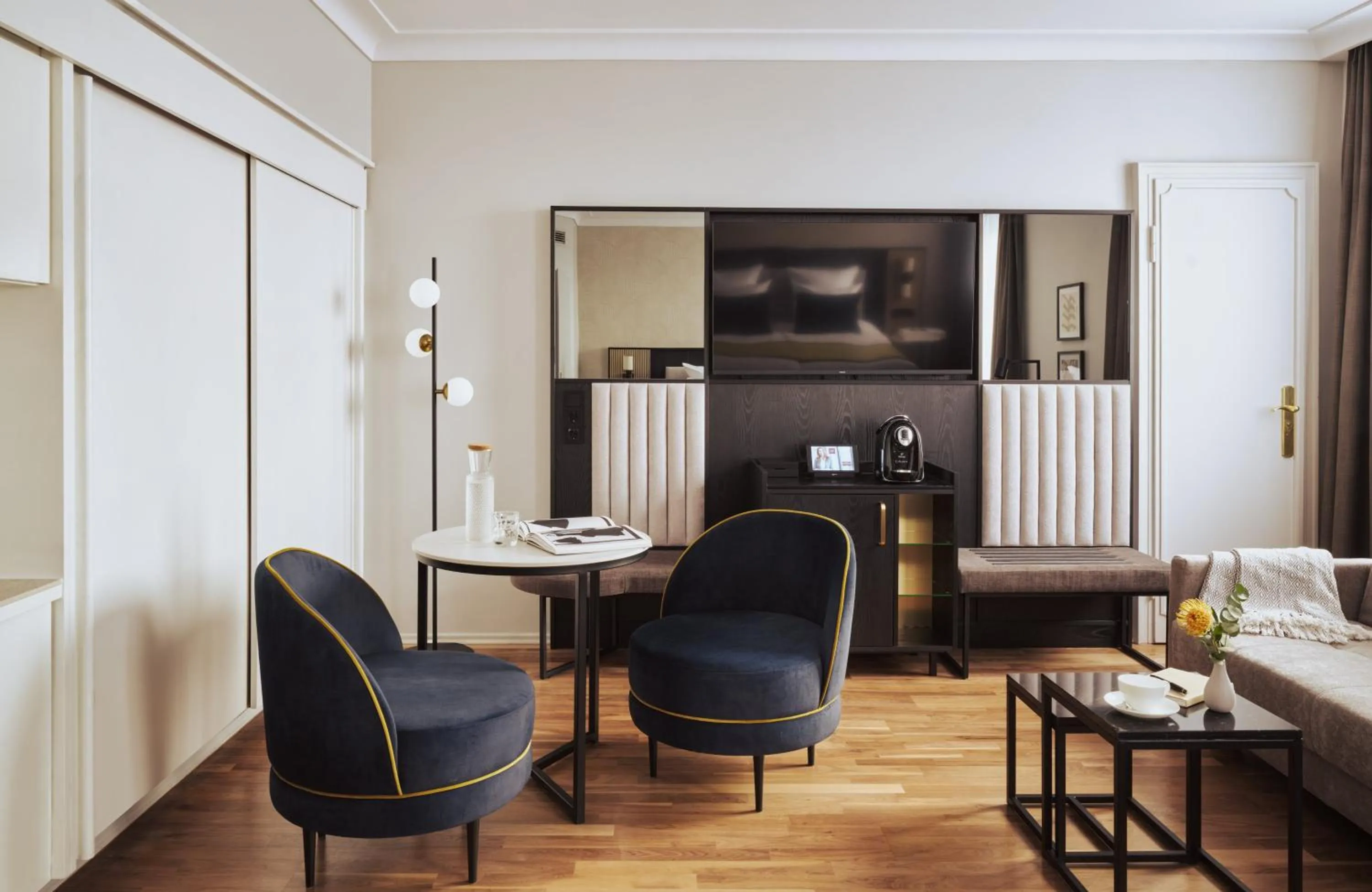 Photo of the whole room in Hotel Mannheimer Hof - Leonardo Limited Edition