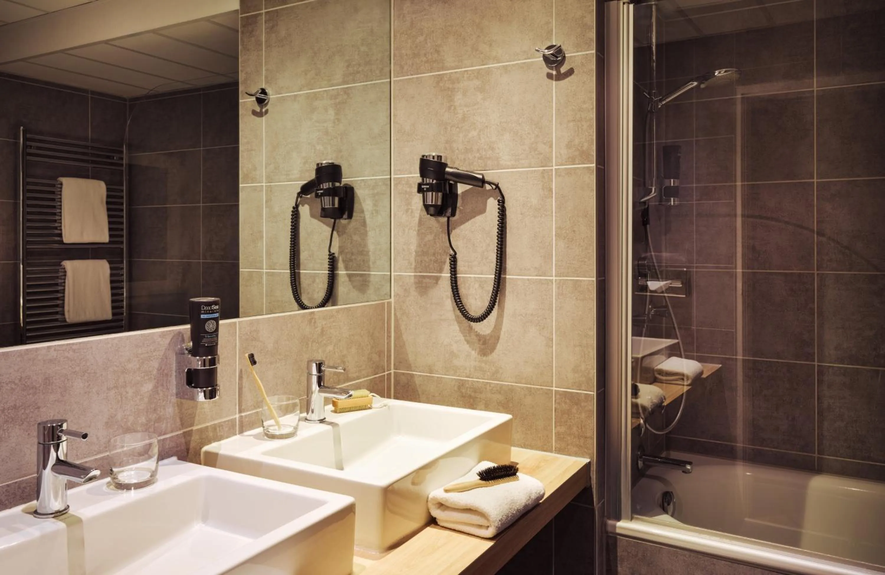 Bathroom in Hotel Mannheimer Hof - Leonardo Limited Edition