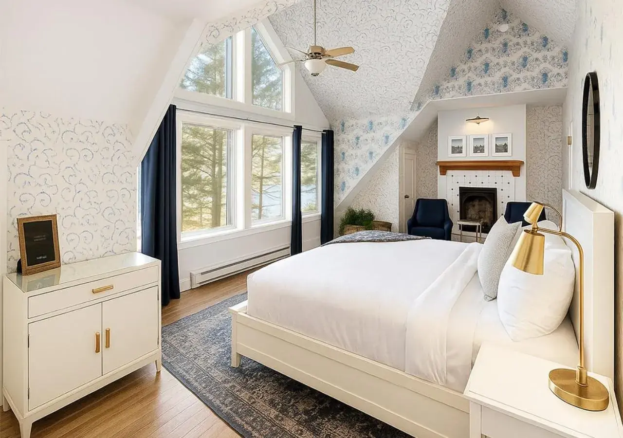 Deluxe King Room in Ocean House Deluxe King Room in Ocean House