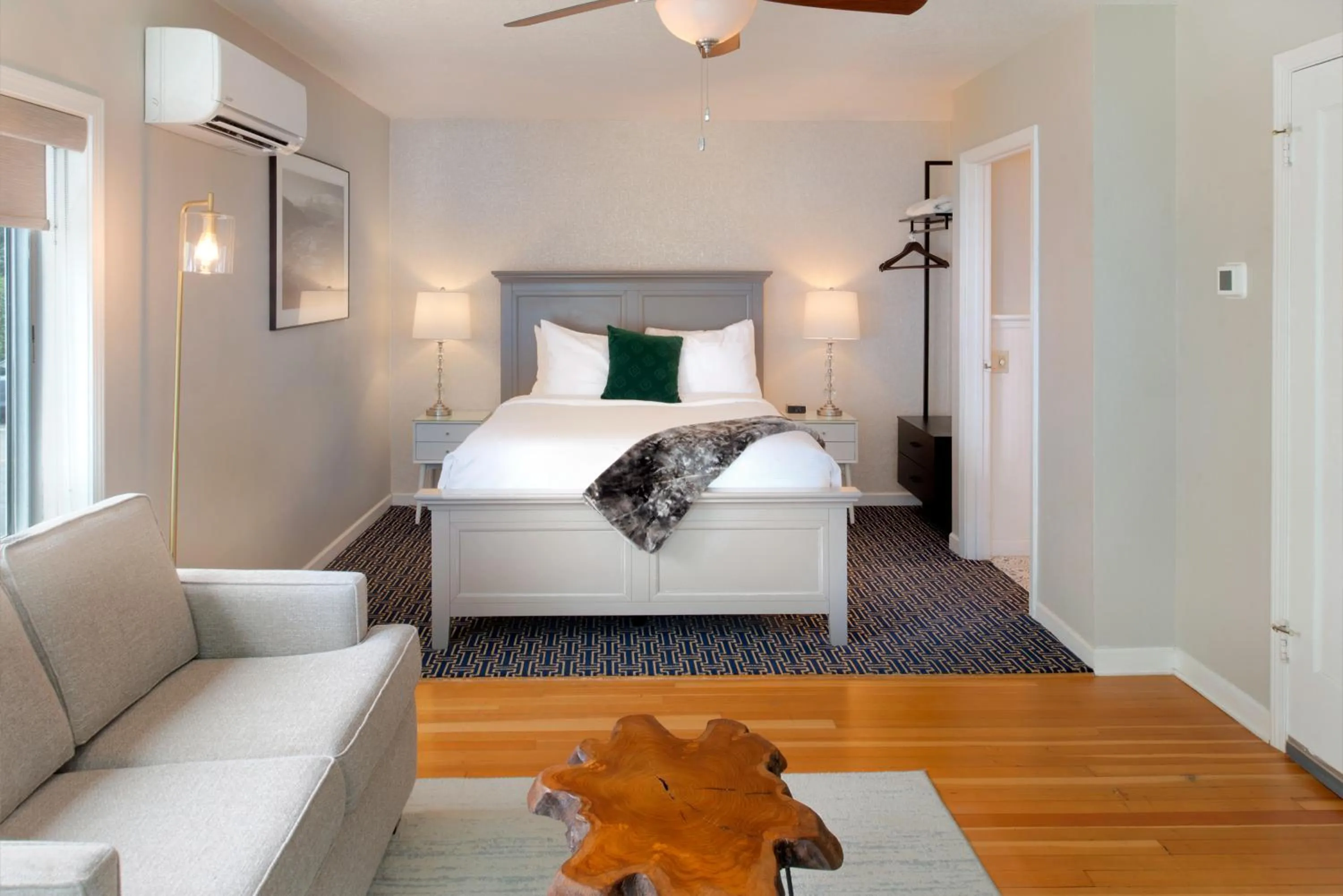 Bedroom, Bed in Ocean House