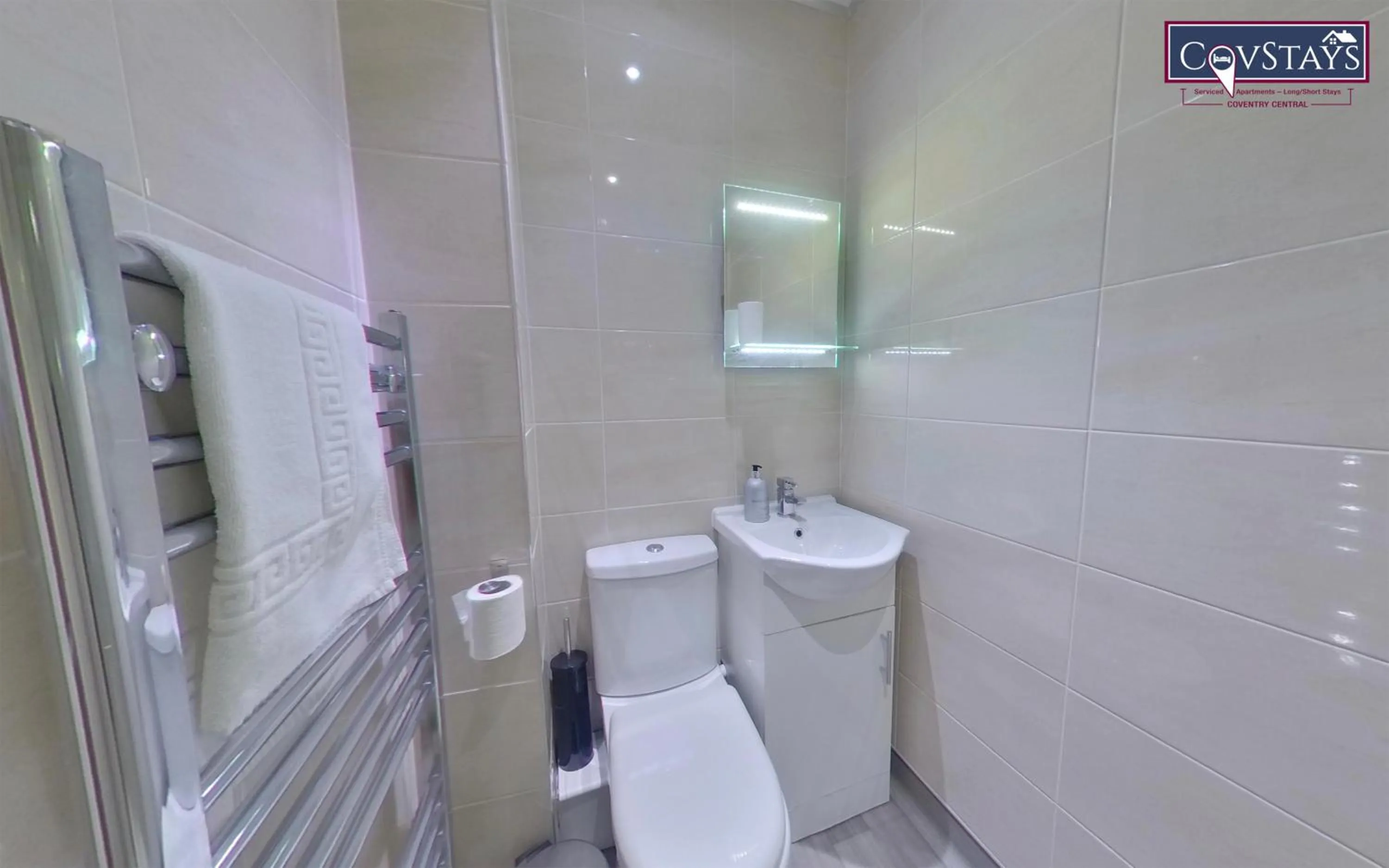 Victoria House - Deluxe Studios in Coventry City Centre, free parking, by COVSTAYS