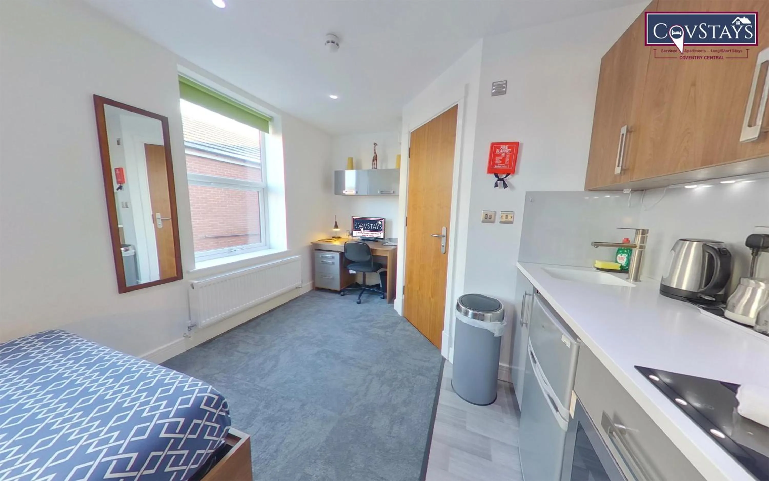 Victoria House - Deluxe Studios in Coventry City Centre, free parking, by COVSTAYS