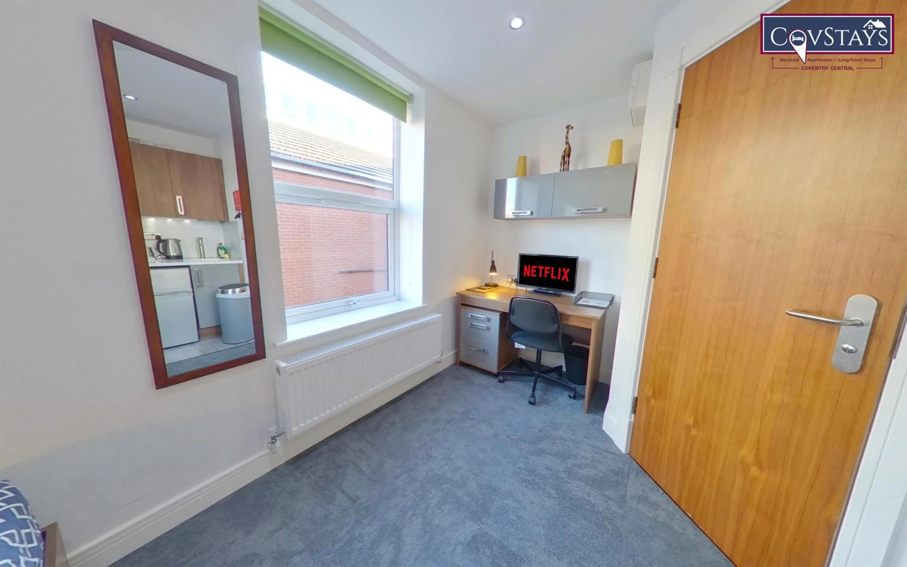 Victoria House - Deluxe Studios in Coventry City Centre, free parking, by COVSTAYS