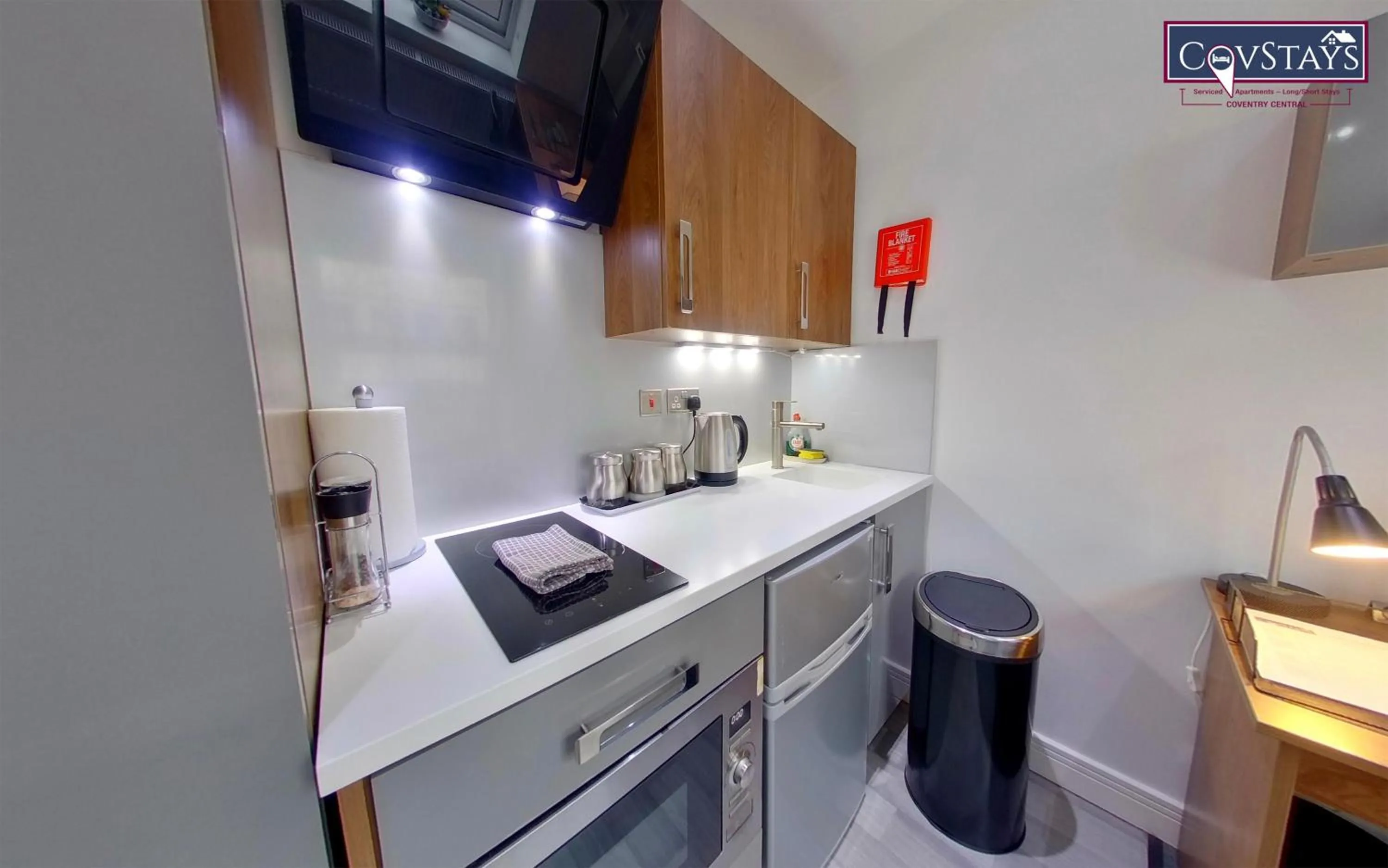 Victoria House - Deluxe Studios in Coventry City Centre, free parking, by COVSTAYS