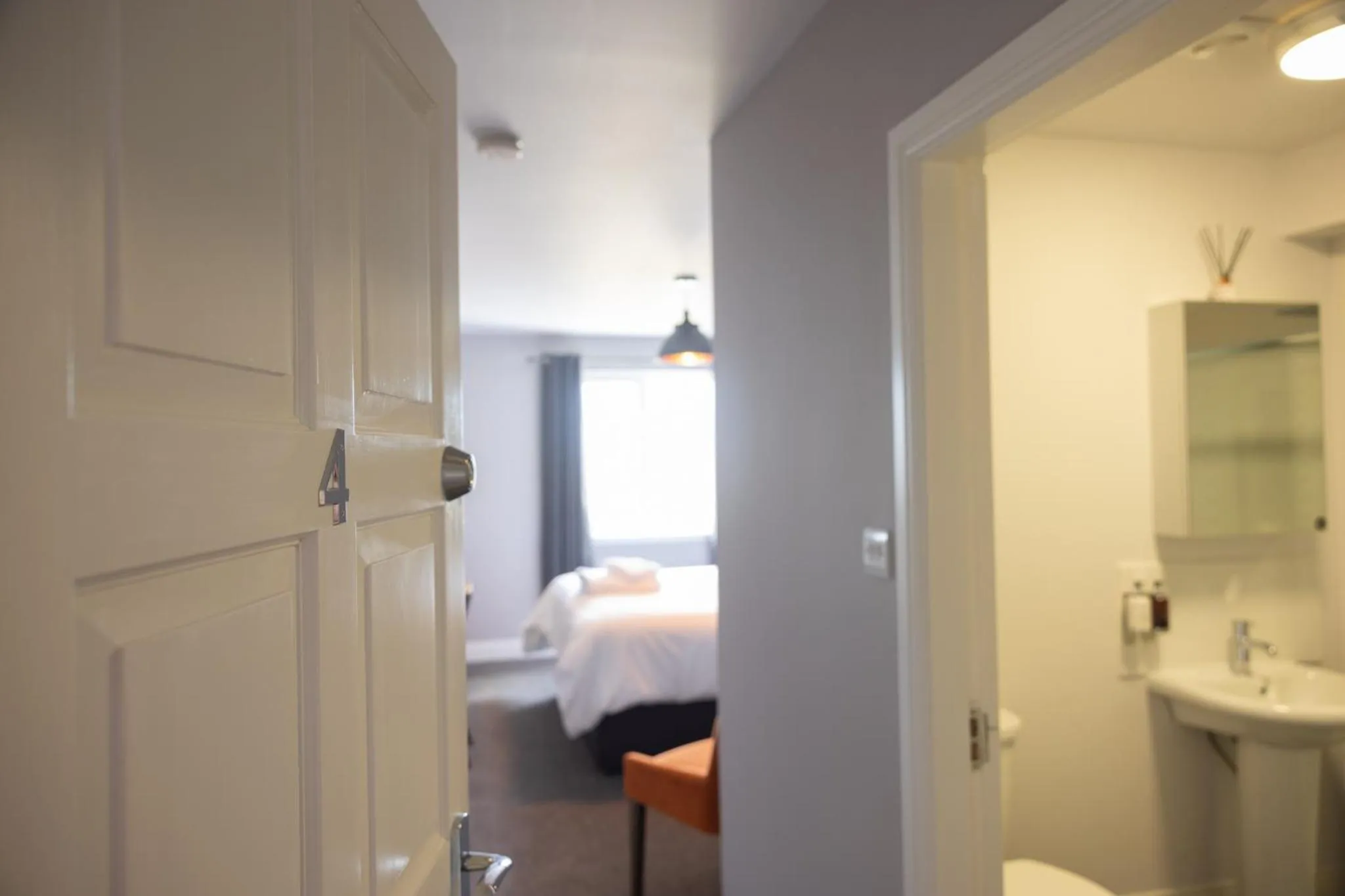 Shower, Bed in Grianaig Guest House & Restaurant, South Uist, Outer Hebrides