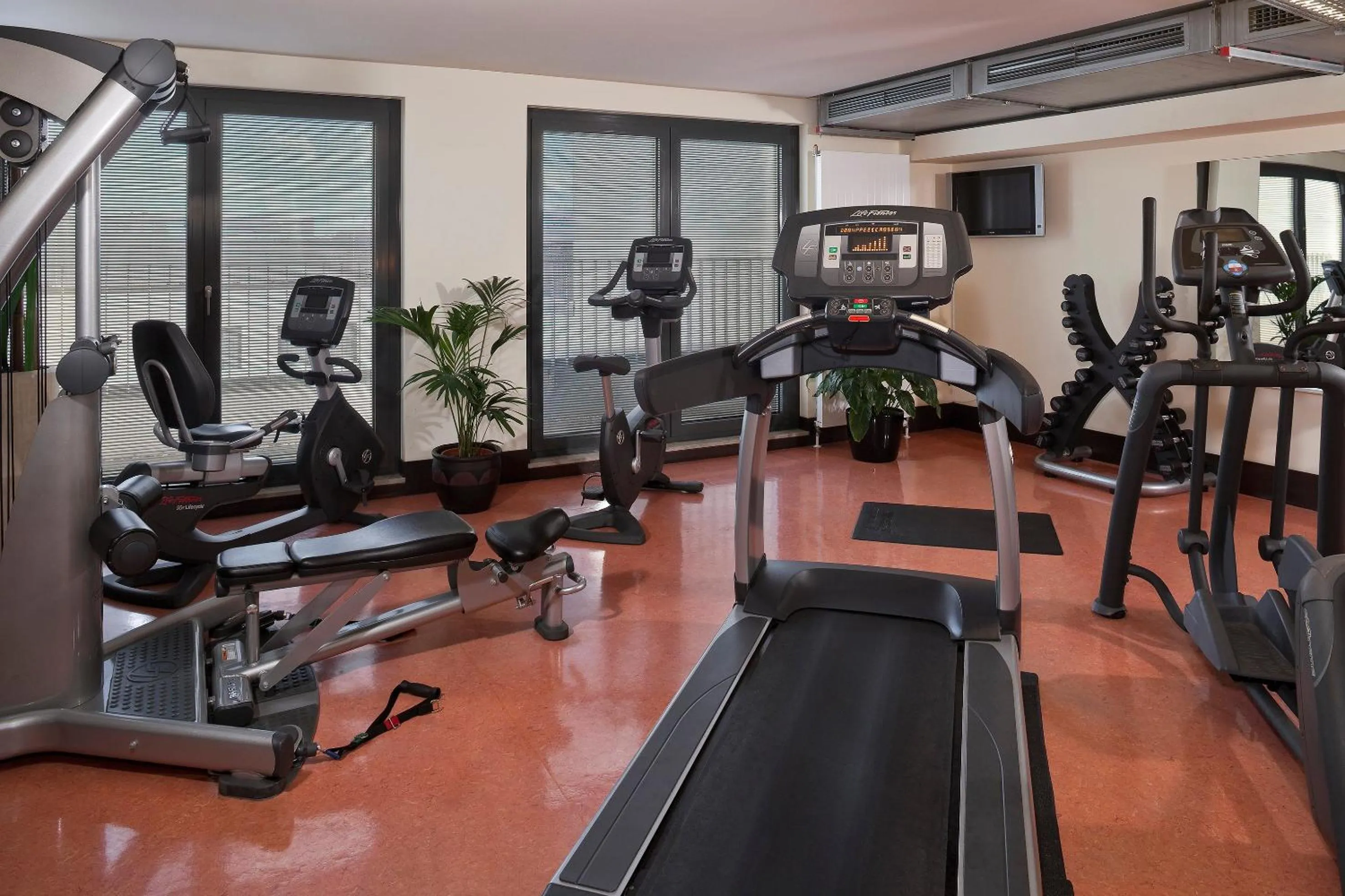 Fitness centre/facilities in Meliá Berlin