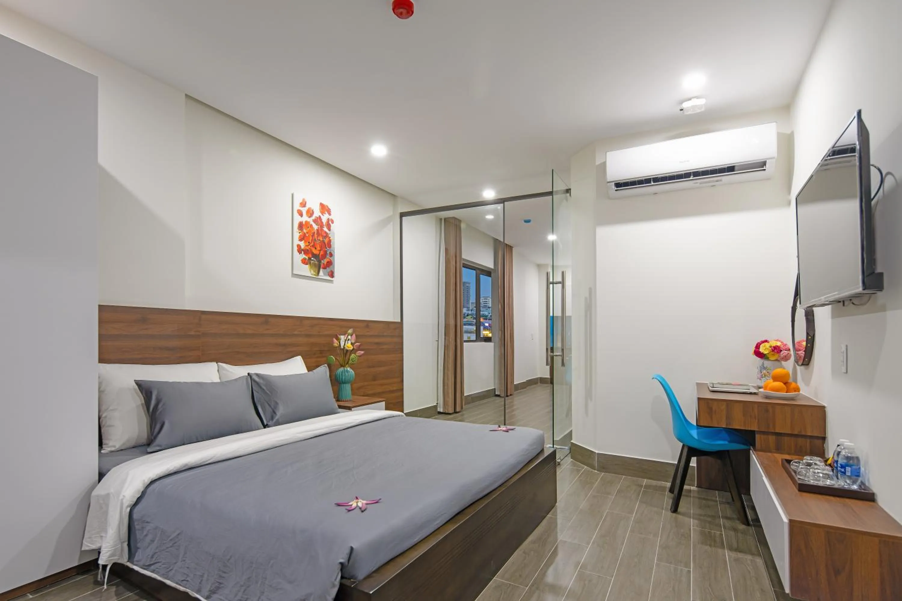 Photo of the whole room, Bed in TIDITEL Hotel and Apartment