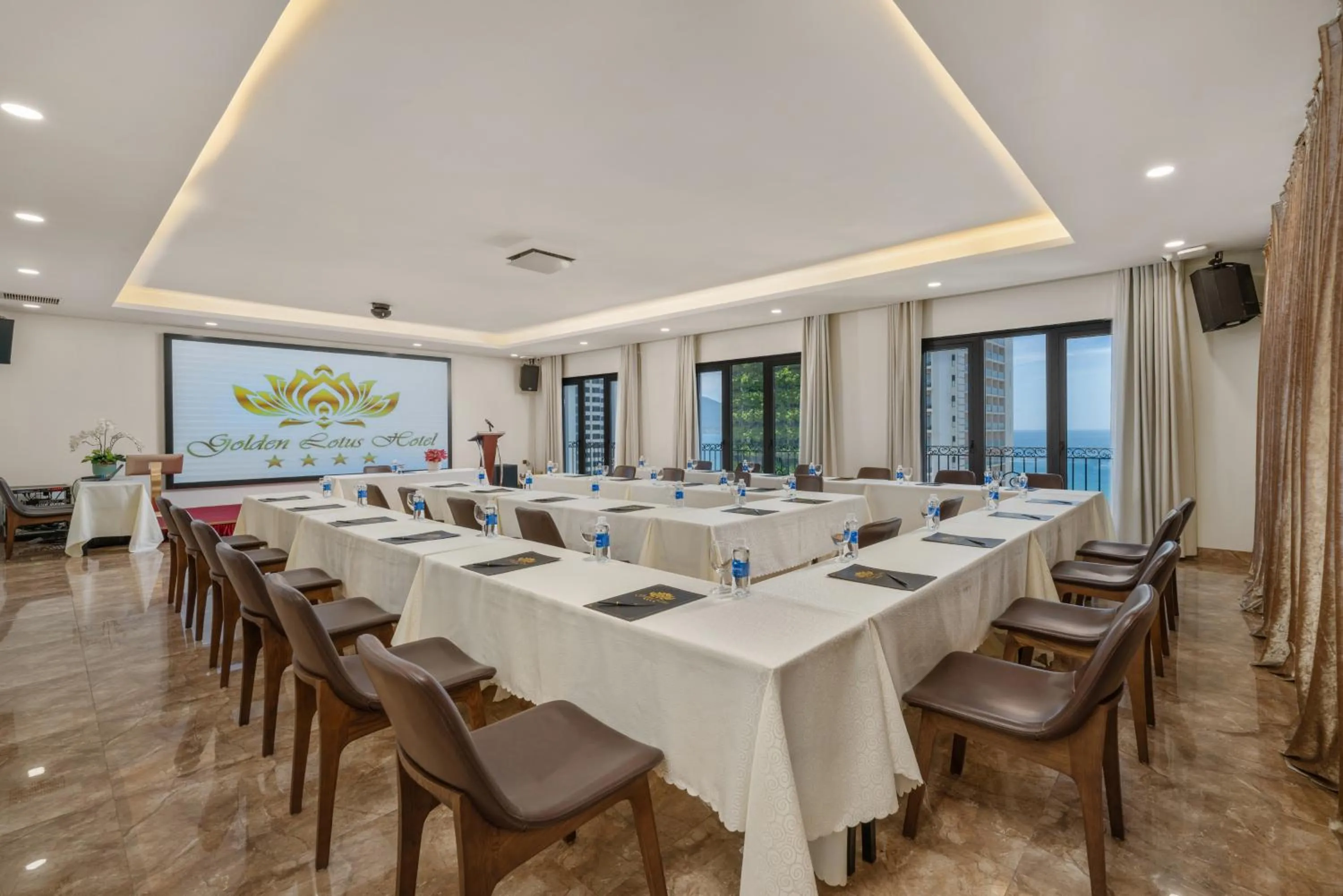 Meeting/conference room in Golden Lotus Hotel Da Nang - Rooftop Bar Sea View