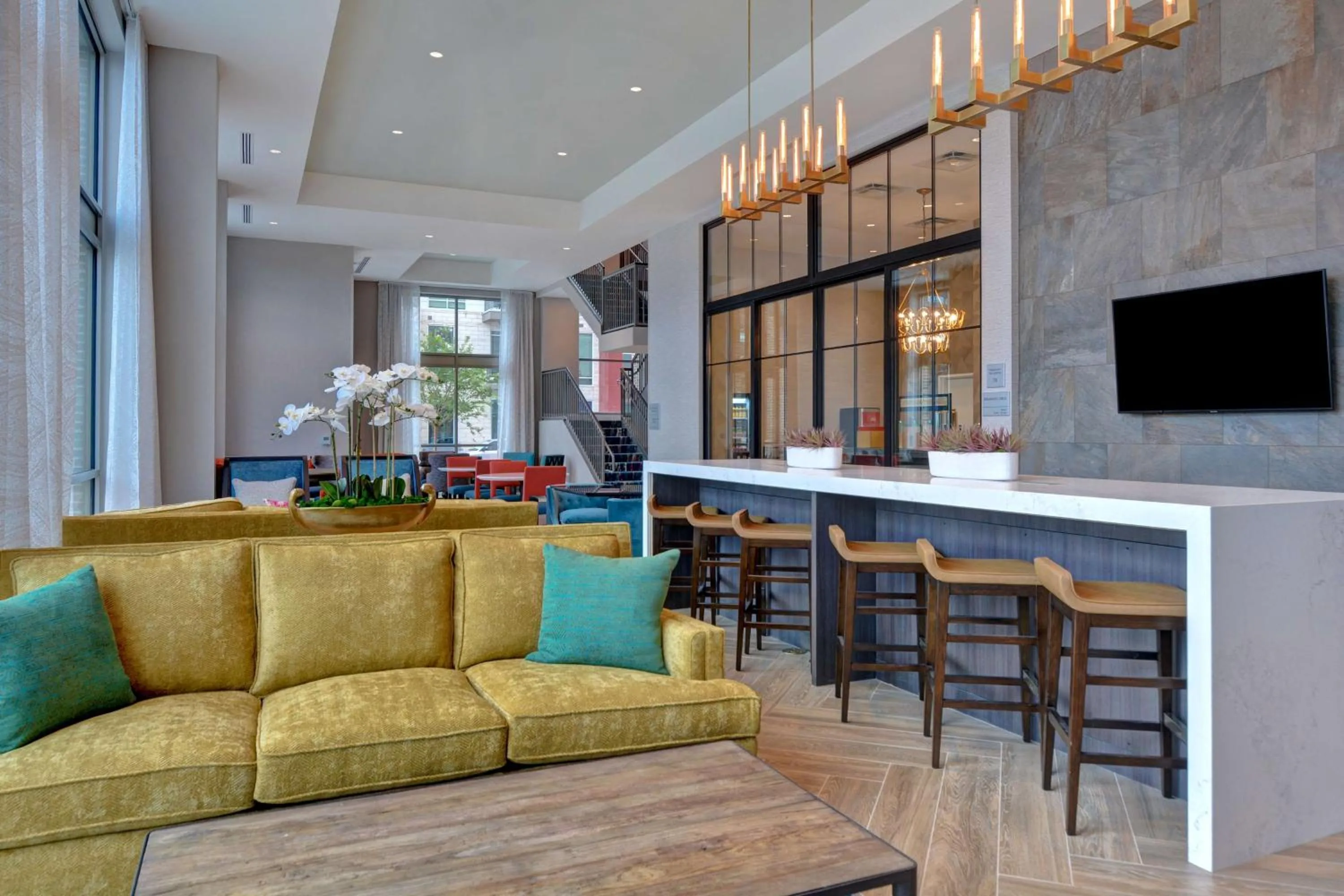 Breakfast in Hampton Inn & Suites Nashville Downtown Capitol View, Tn