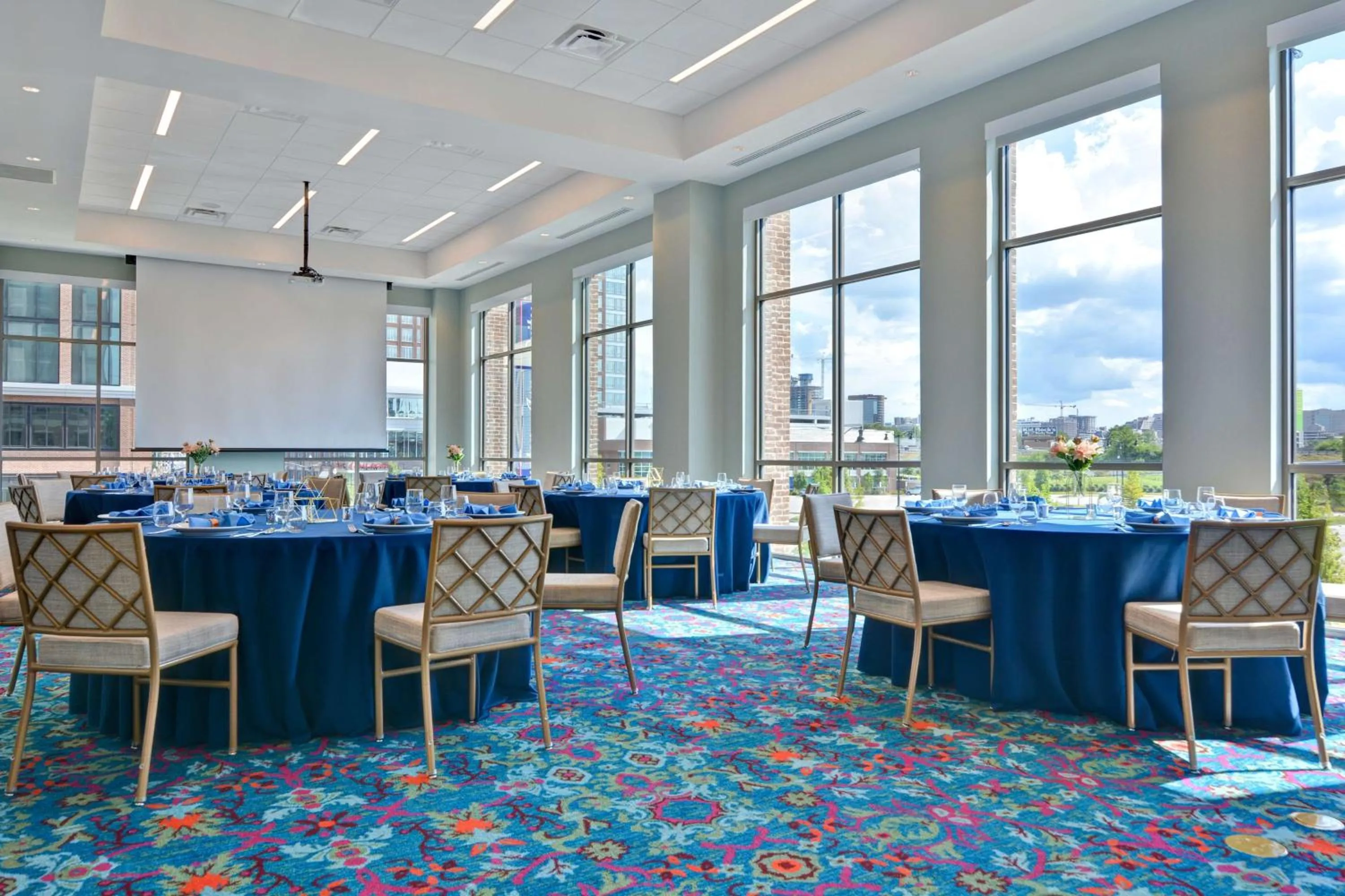 Meeting/conference room in Hampton Inn & Suites Nashville Downtown Capitol View, Tn