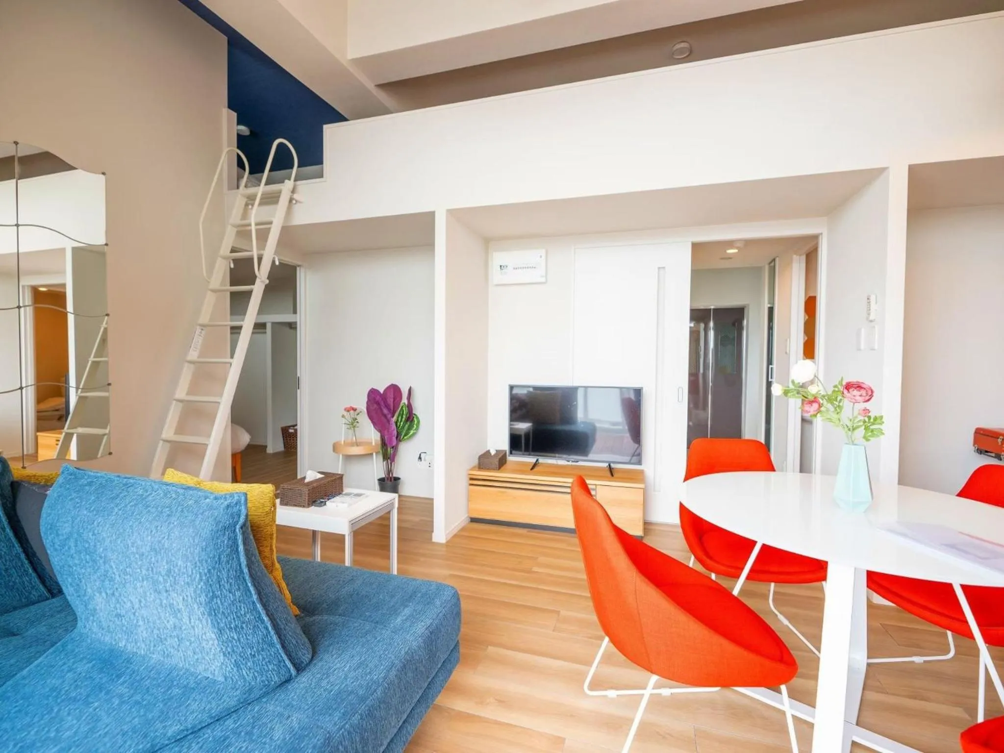 Photo of the whole room in Hotel Tomas Asahibashi Station