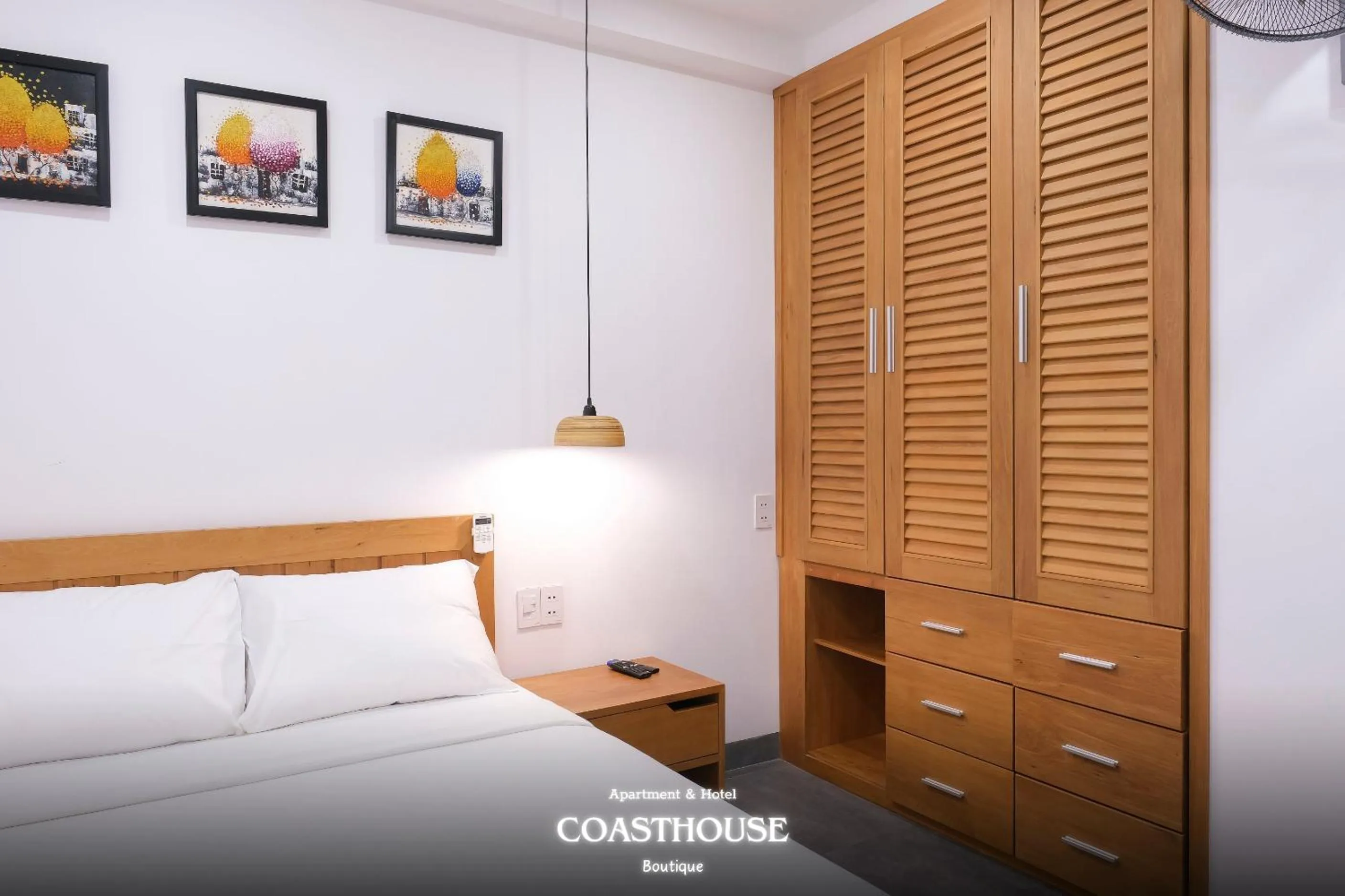 Bedroom, Bed in Coast House Boutique Hotel