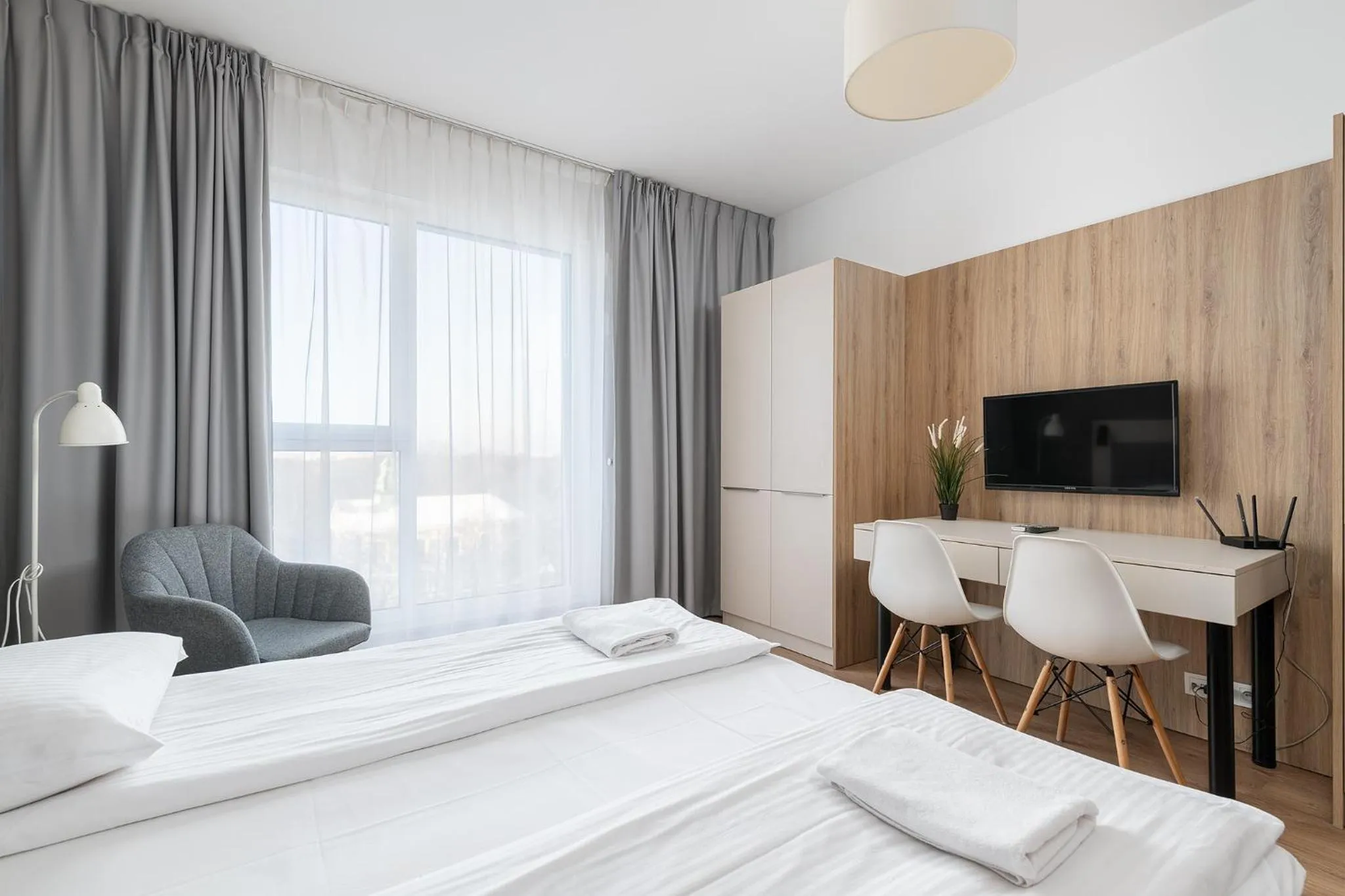 Bed in RentPlanet - Apartamenty Wolska