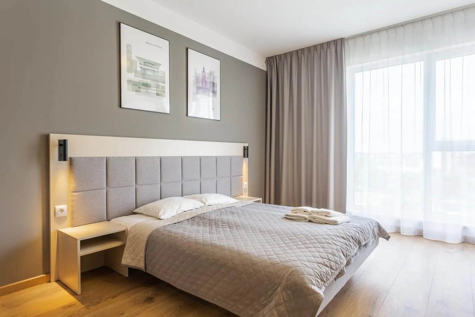 Bedroom, Bed in RentPlanet - Apartamenty Wolska